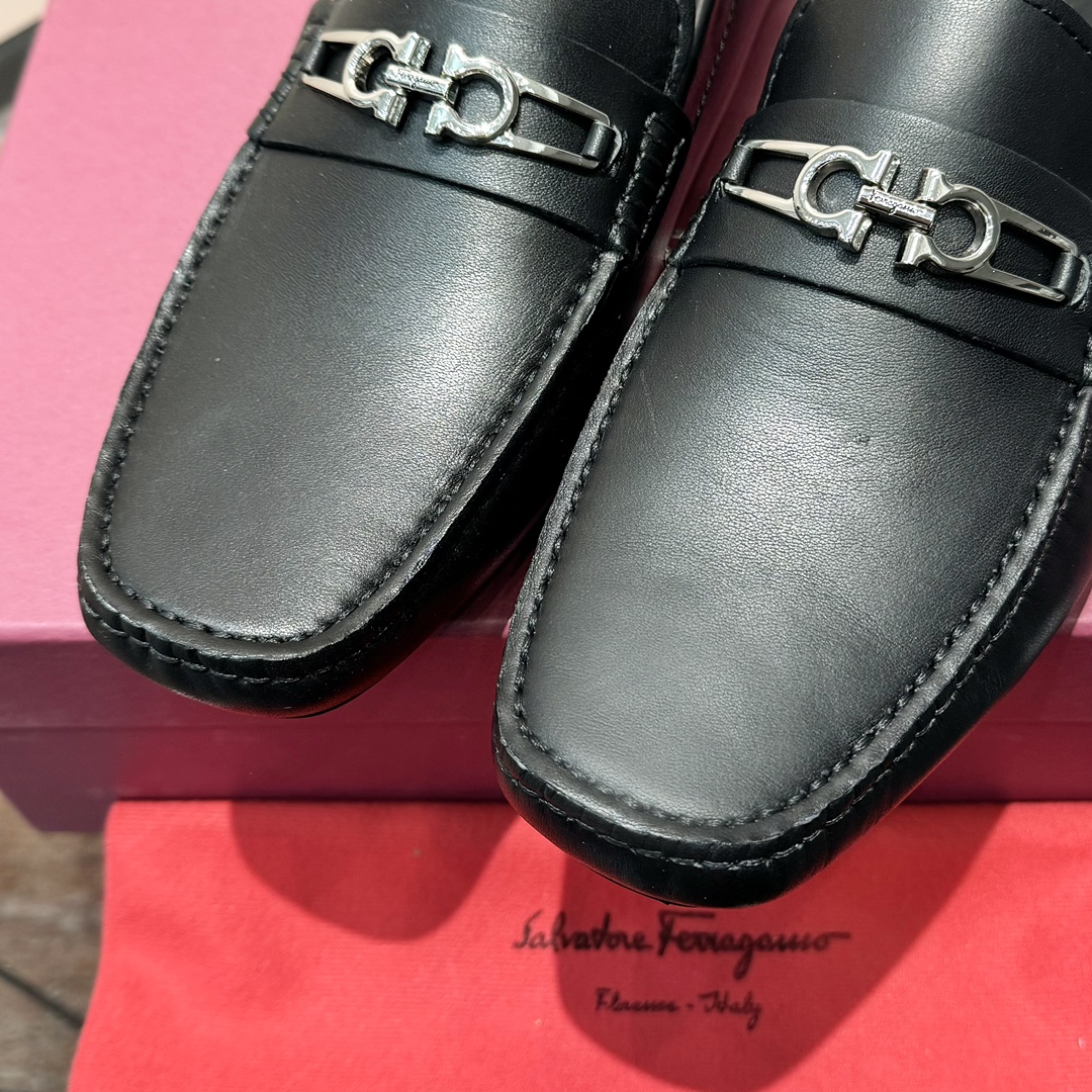 Ferragamo Basic Shoes M