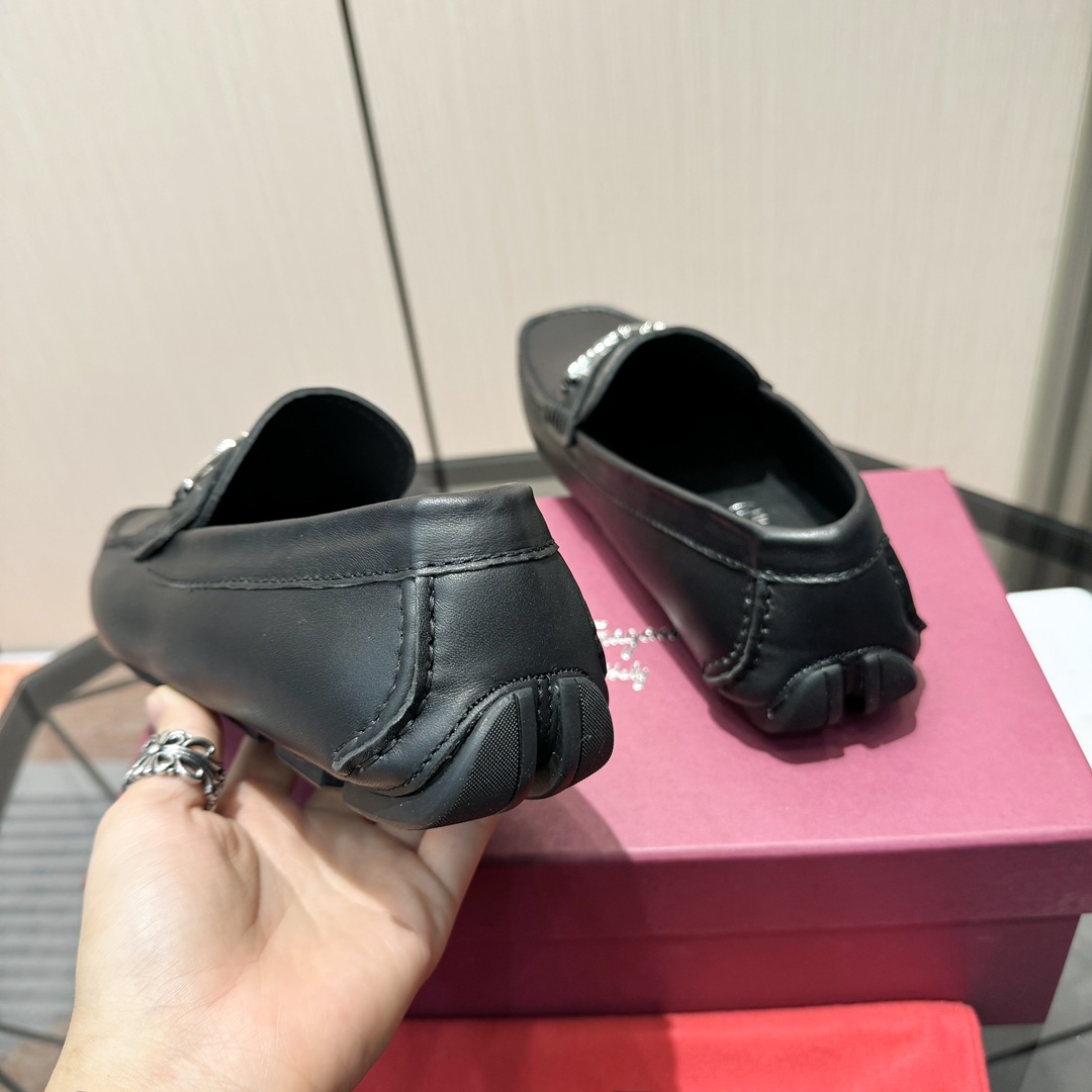 Ferragamo Basic Shoes M