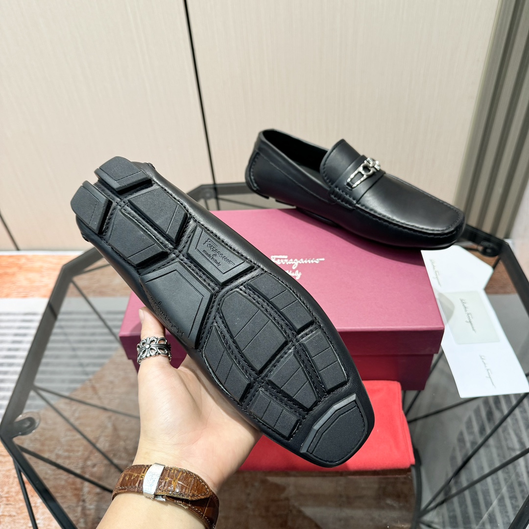 Ferragamo Basic Shoes M