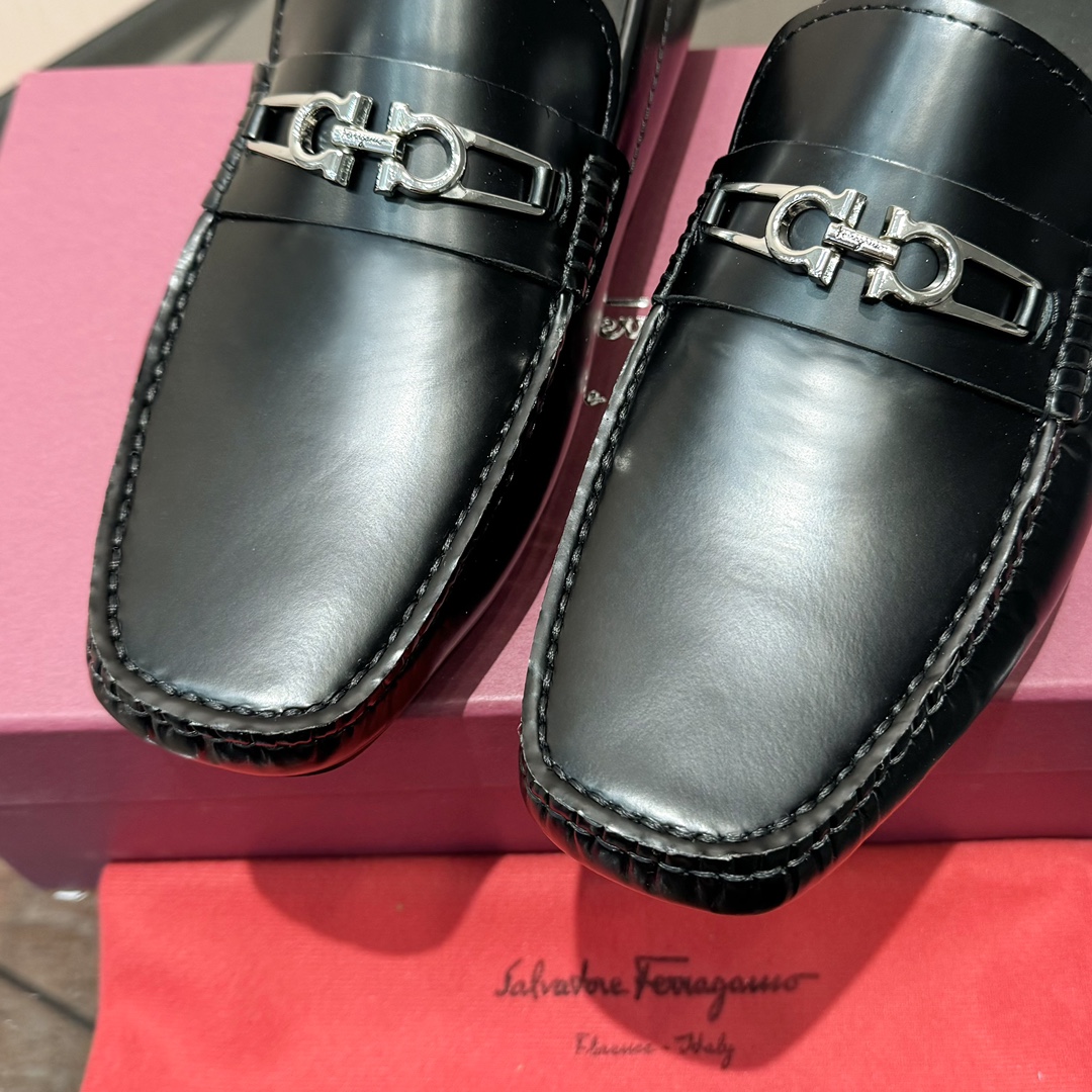 Ferragamo Basic Shoes M