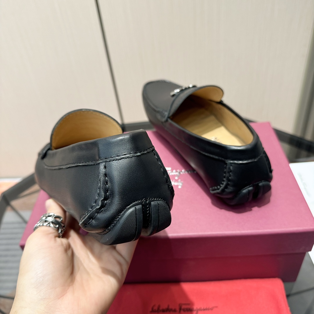 Ferragamo Basic Shoes M