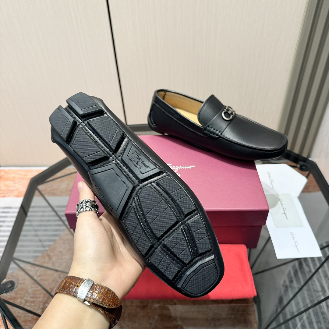 Ferragamo Basic Shoes M