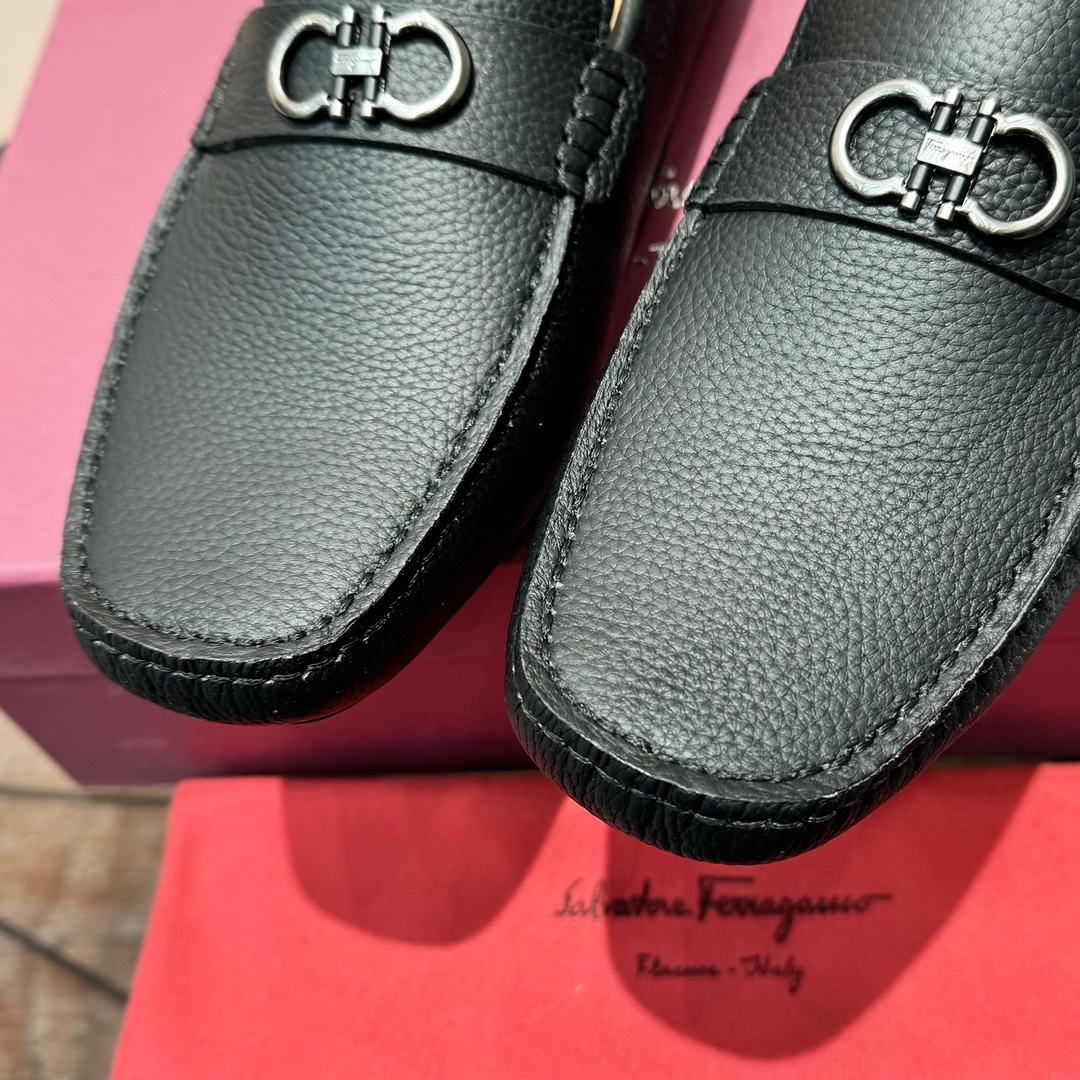 Ferragamo Basic Shoes M