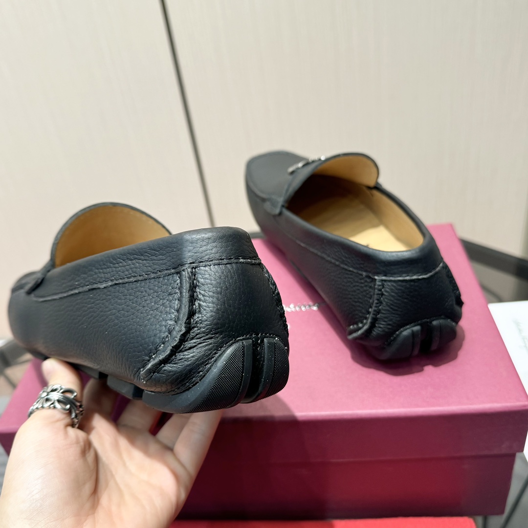 Ferragamo Basic Shoes M