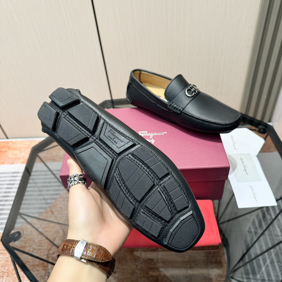 Ferragamo Basic Shoes M