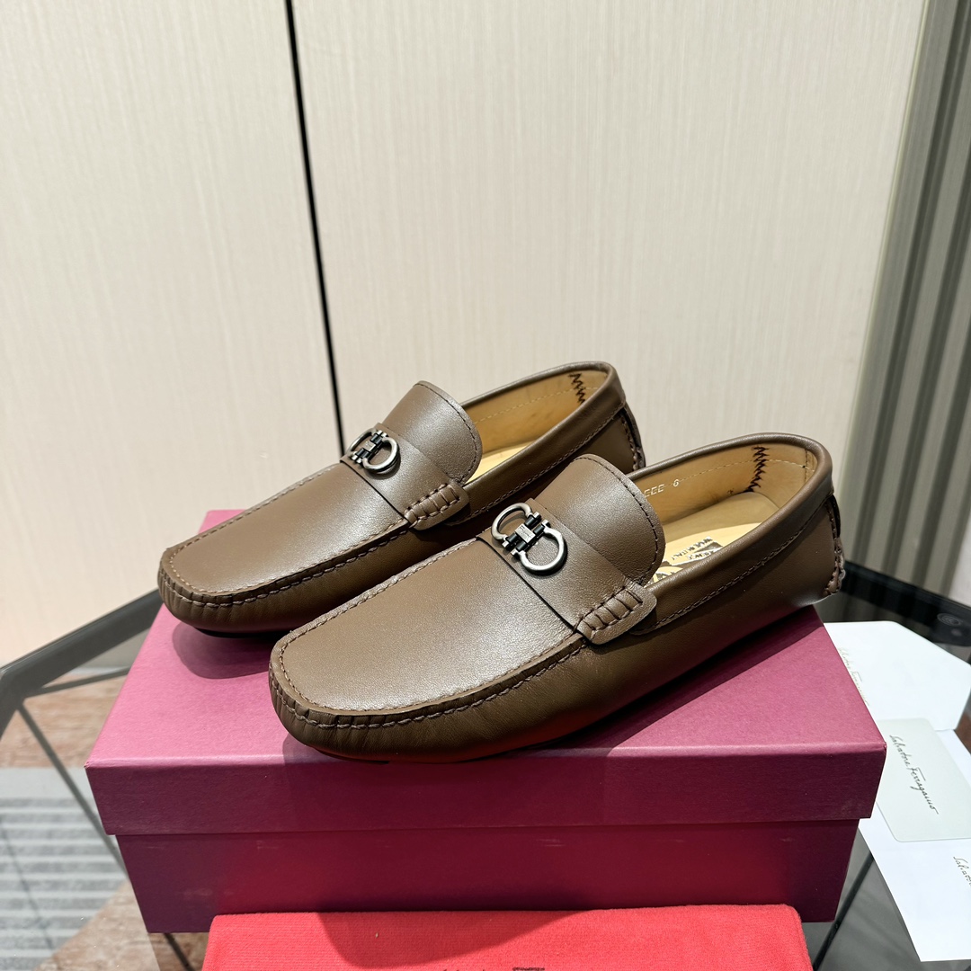 Ferragamo Basic Shoes M