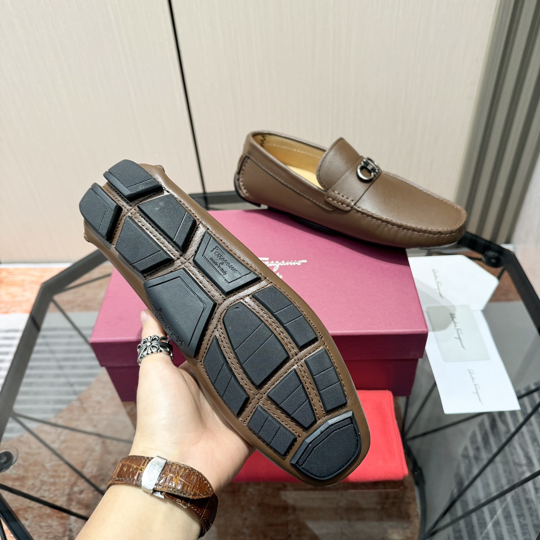 Ferragamo Basic Shoes M