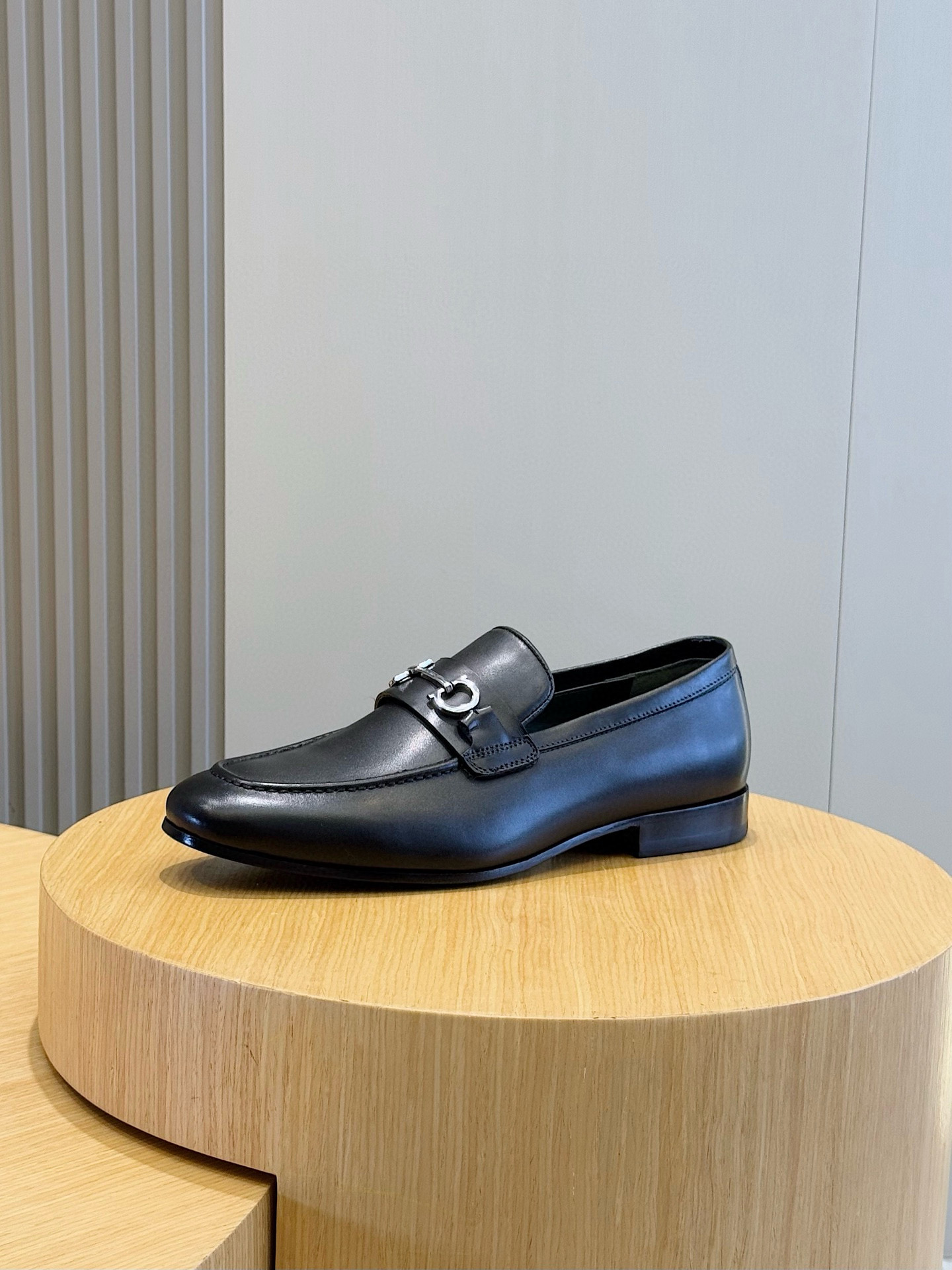 Ferragamo Male Loafers Real Leather Red M-s