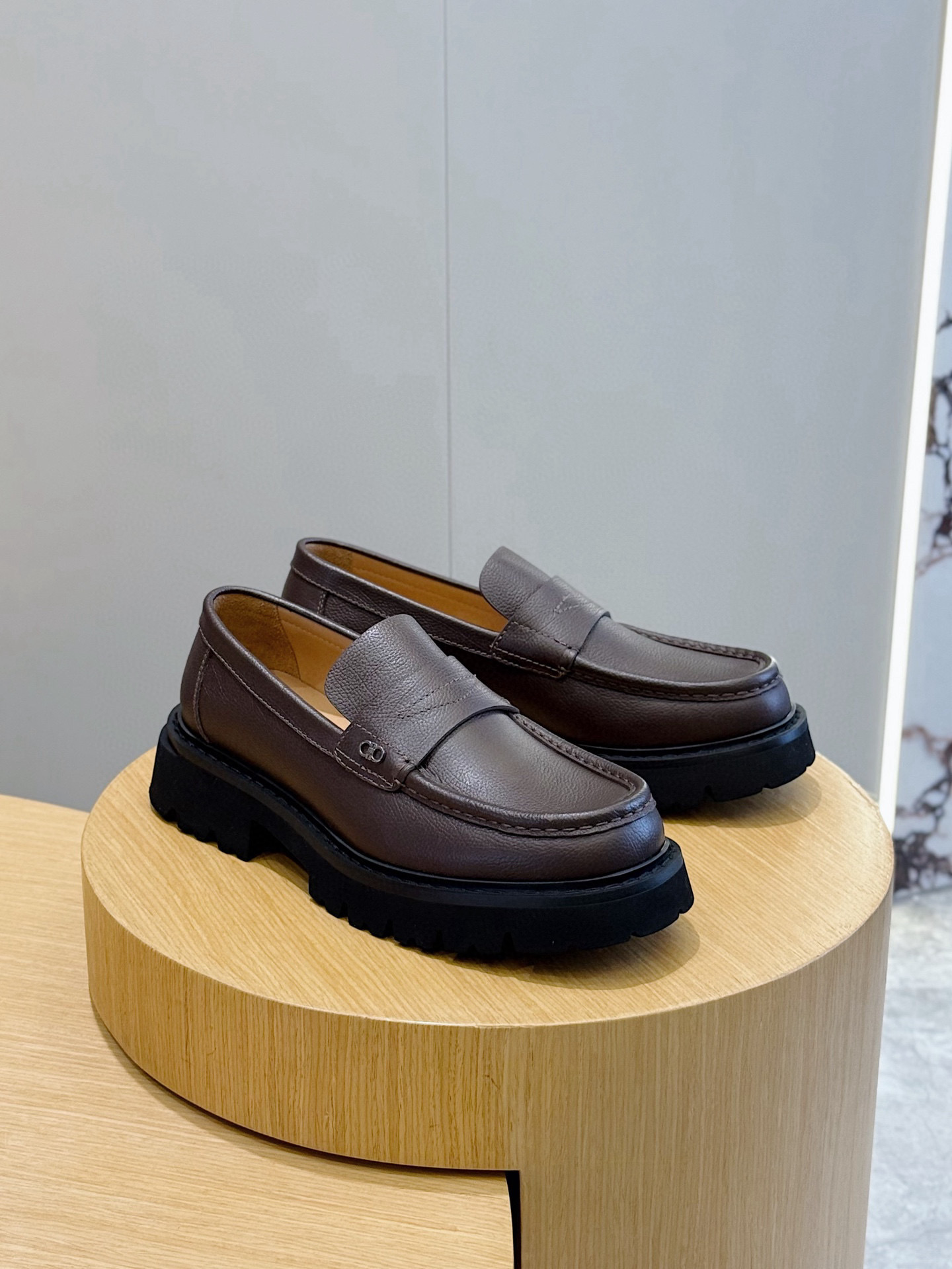 Ferragamo Male Leather Shoes Cow Leather M-s