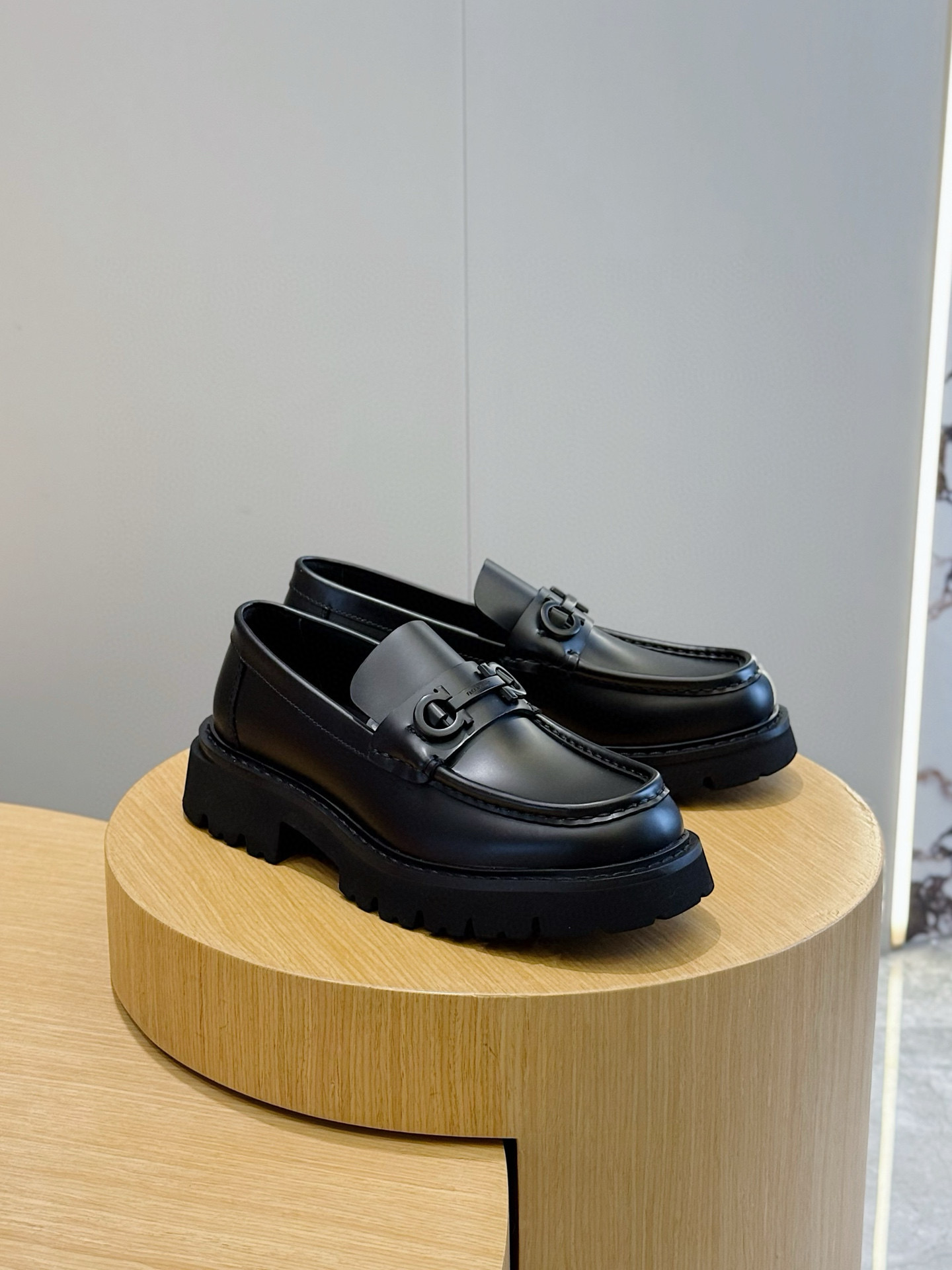 Ferragamo Male Leather Shoes Cow Leather M-s