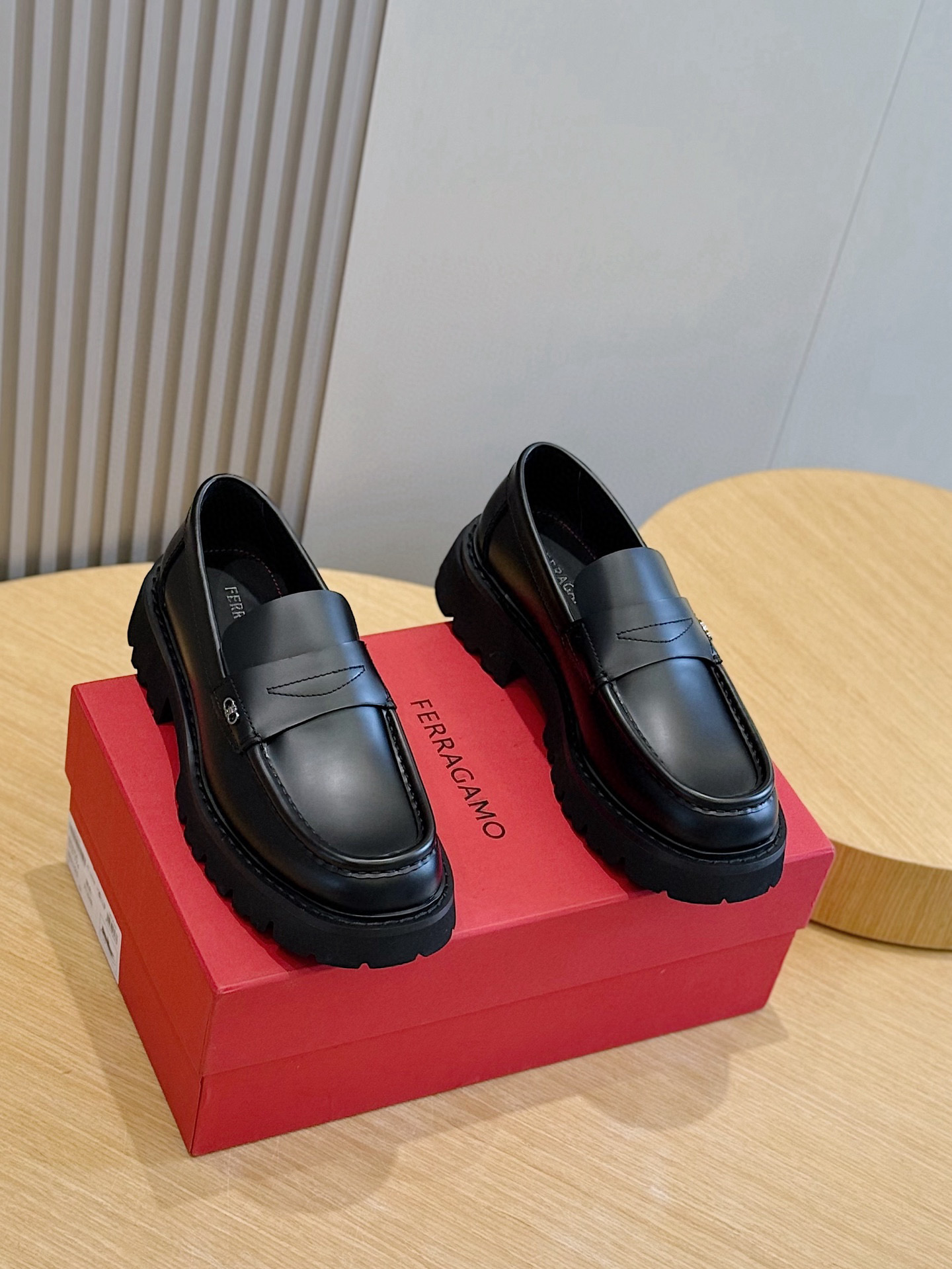 Ferragamo Male Leather Shoes Cow Leather M-s
