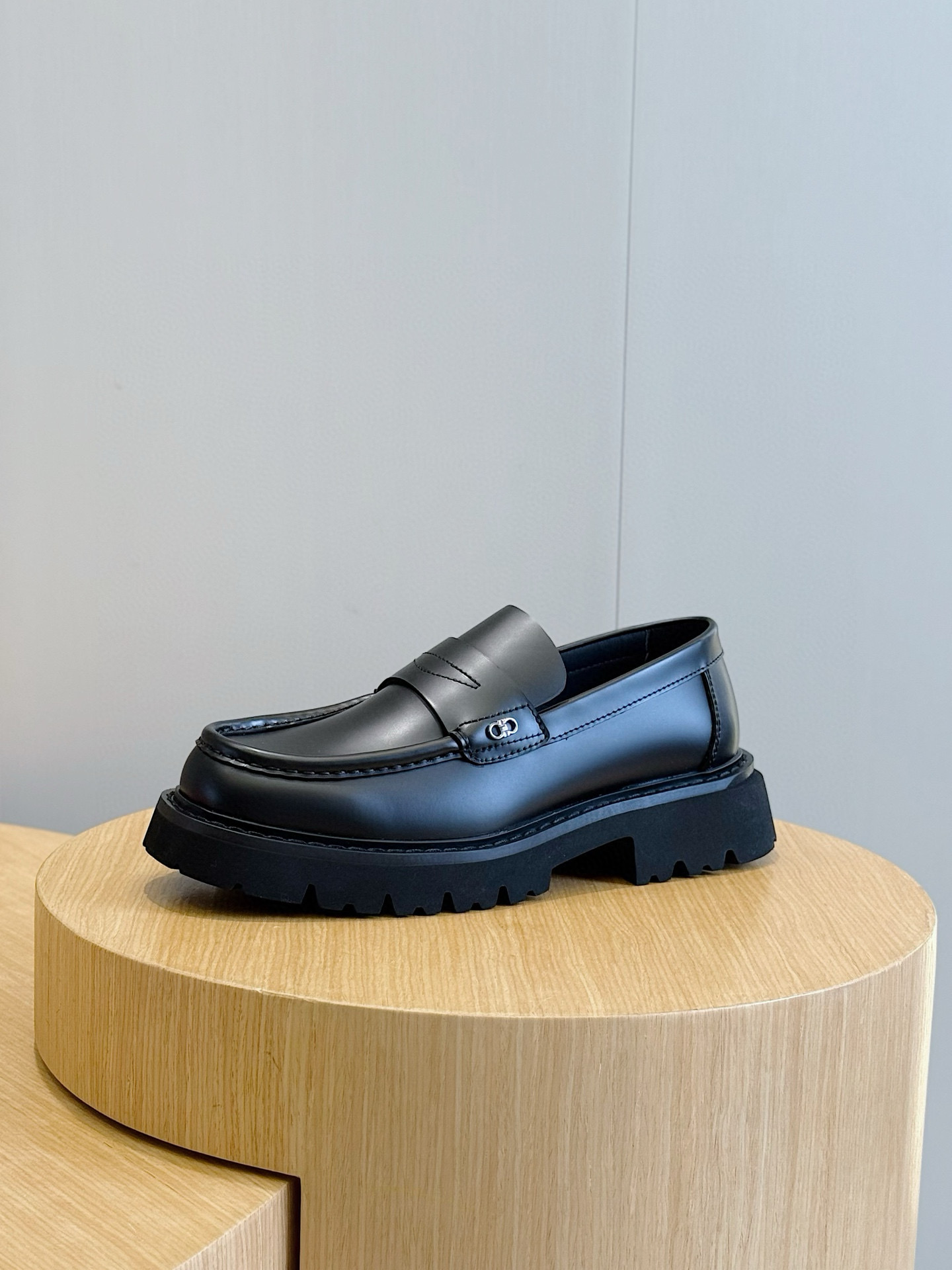 Ferragamo Male Leather Shoes Cow Leather M-s