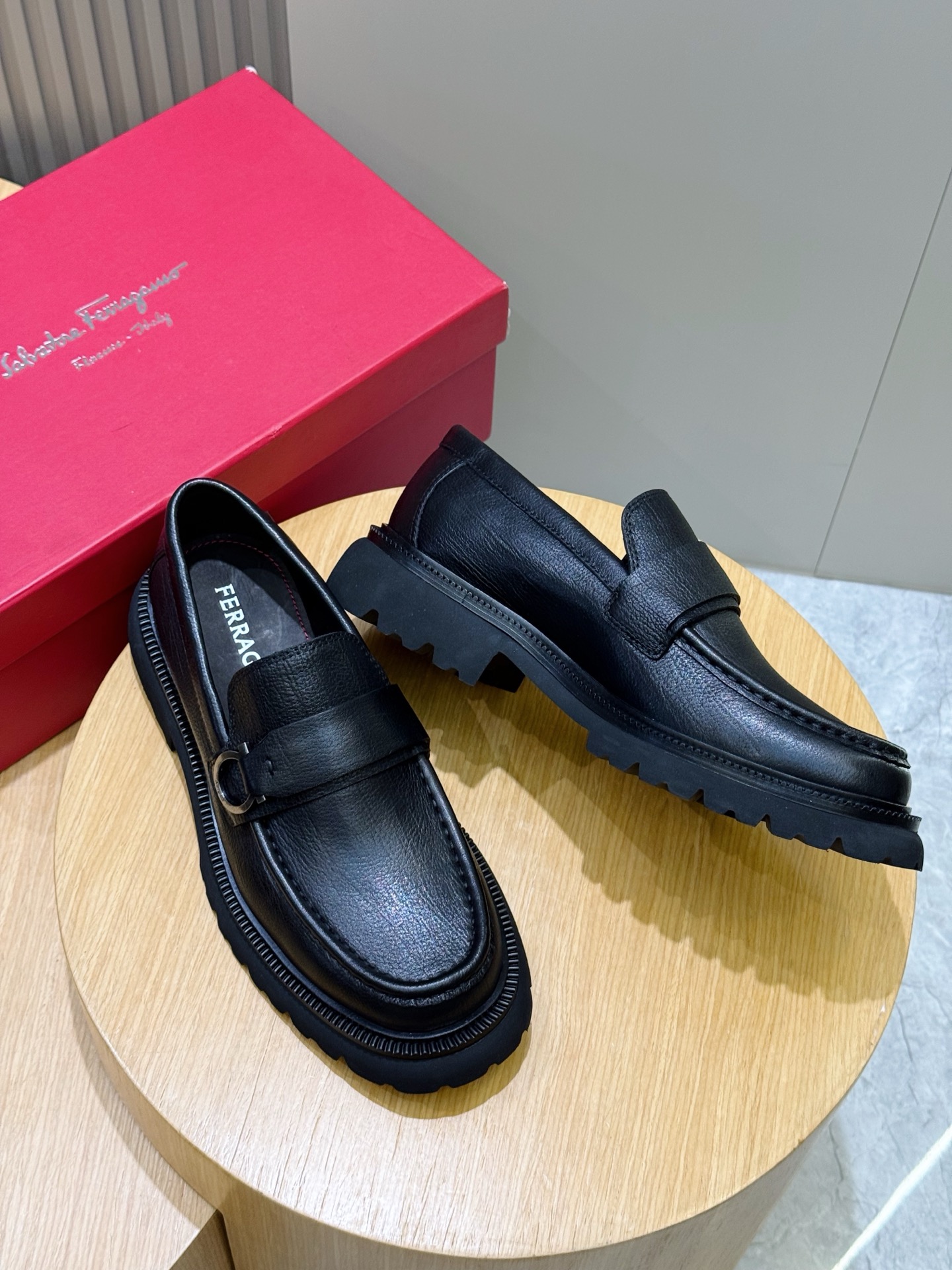 Ferragamo Male Leather Shoes Cow Leather M-s