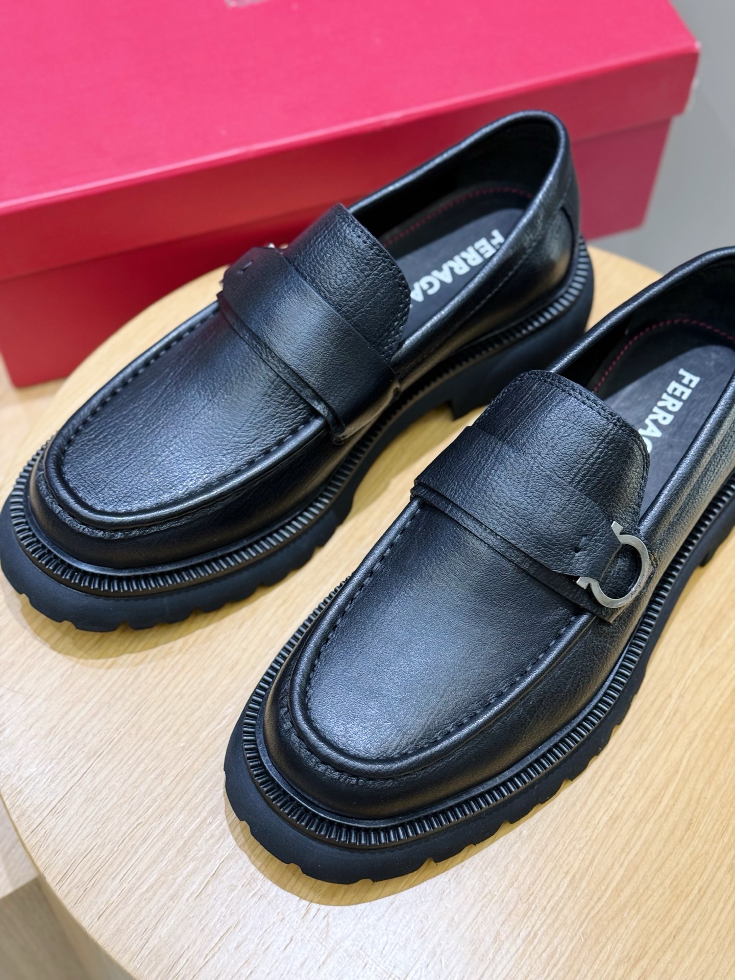 Ferragamo Male Leather Shoes Cow Leather M-s