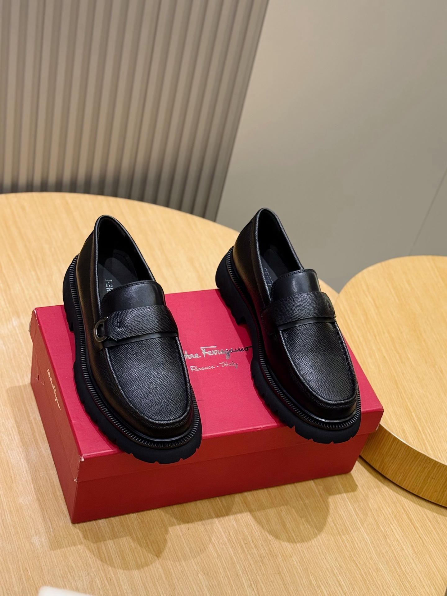 Ferragamo Male Leather Shoes Cow Leather M-s