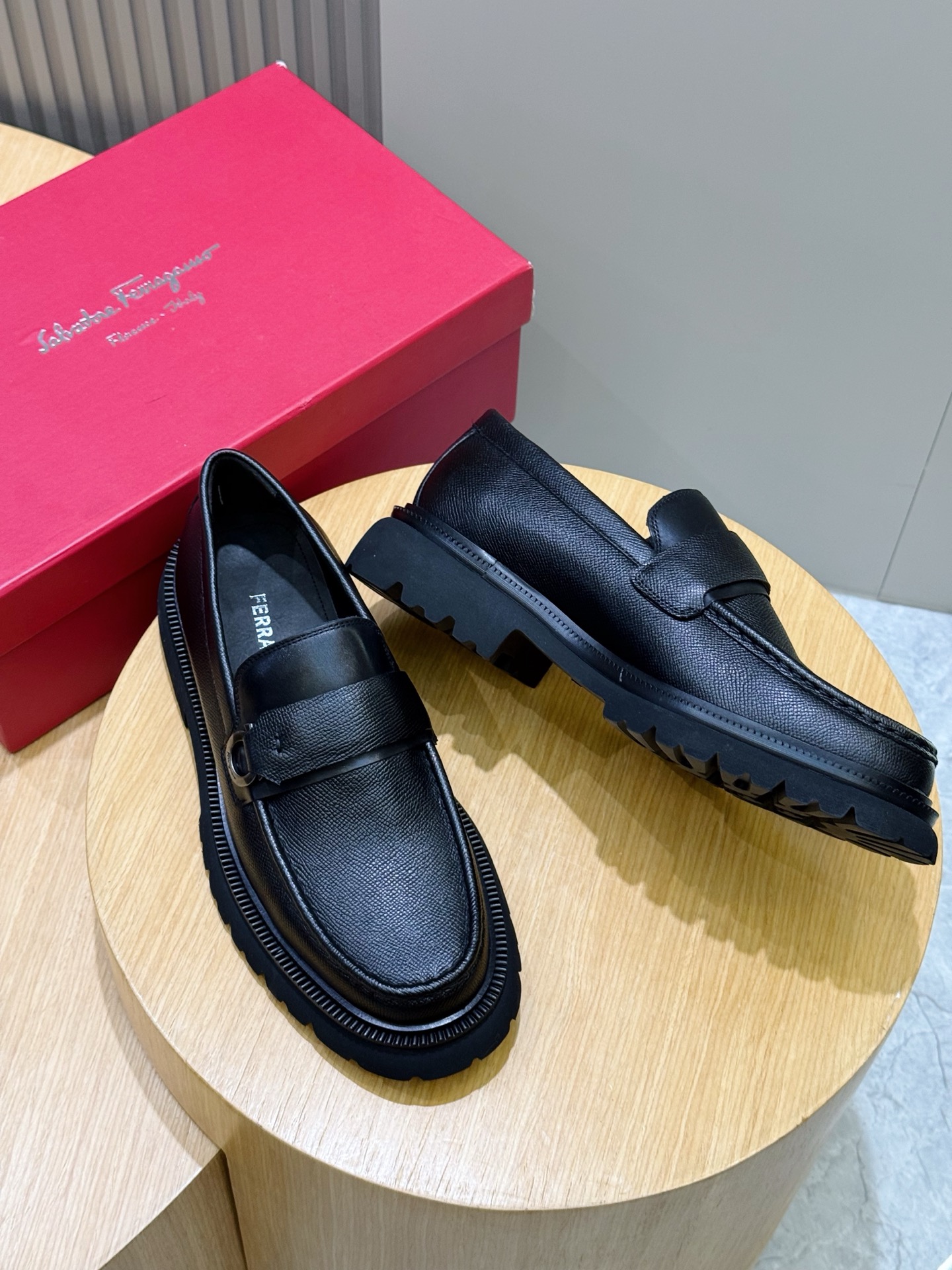 Ferragamo Male Leather Shoes Cow Leather M-s