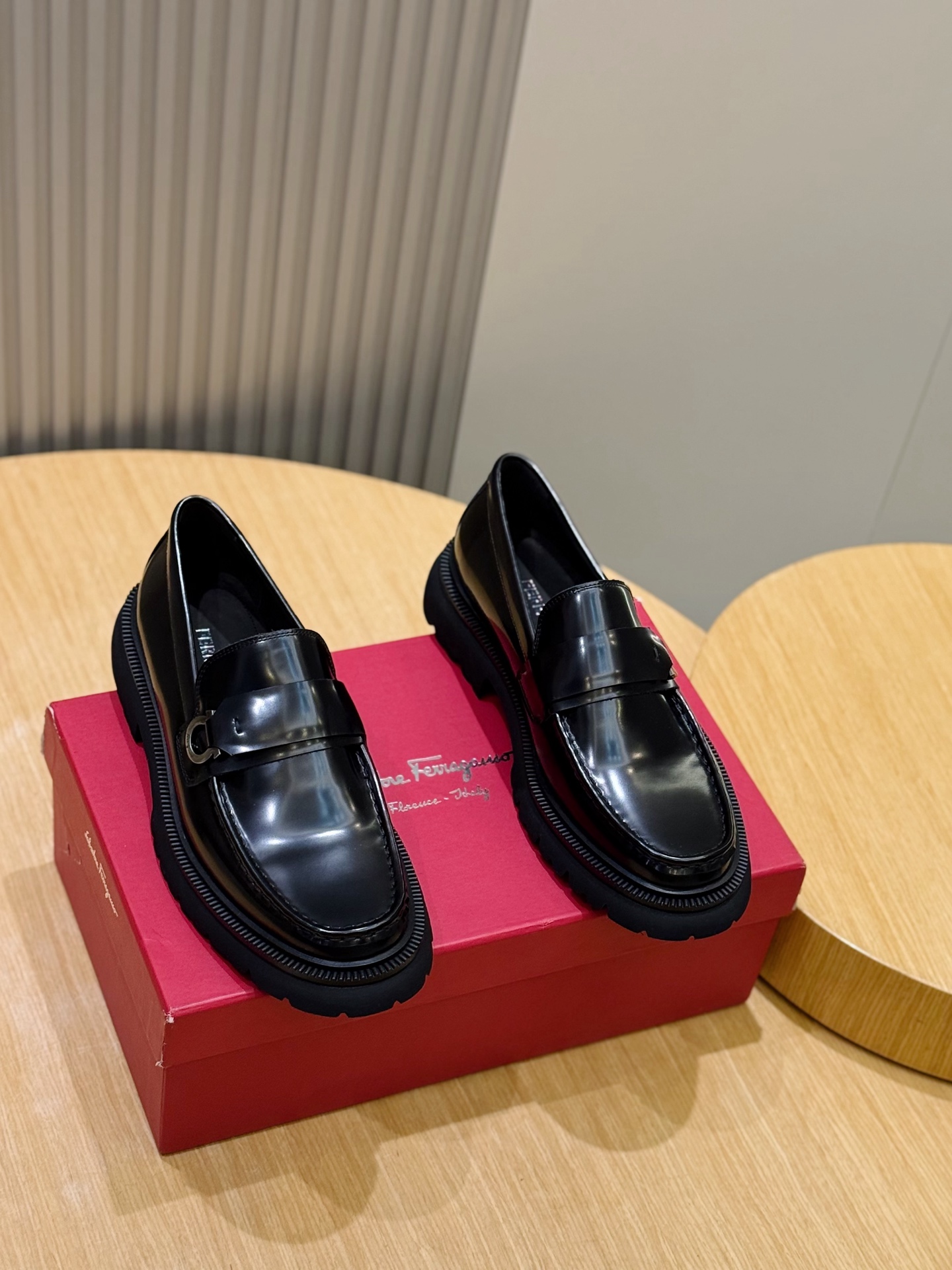 Ferragamo Male Leather Shoes Cow Leather M-s