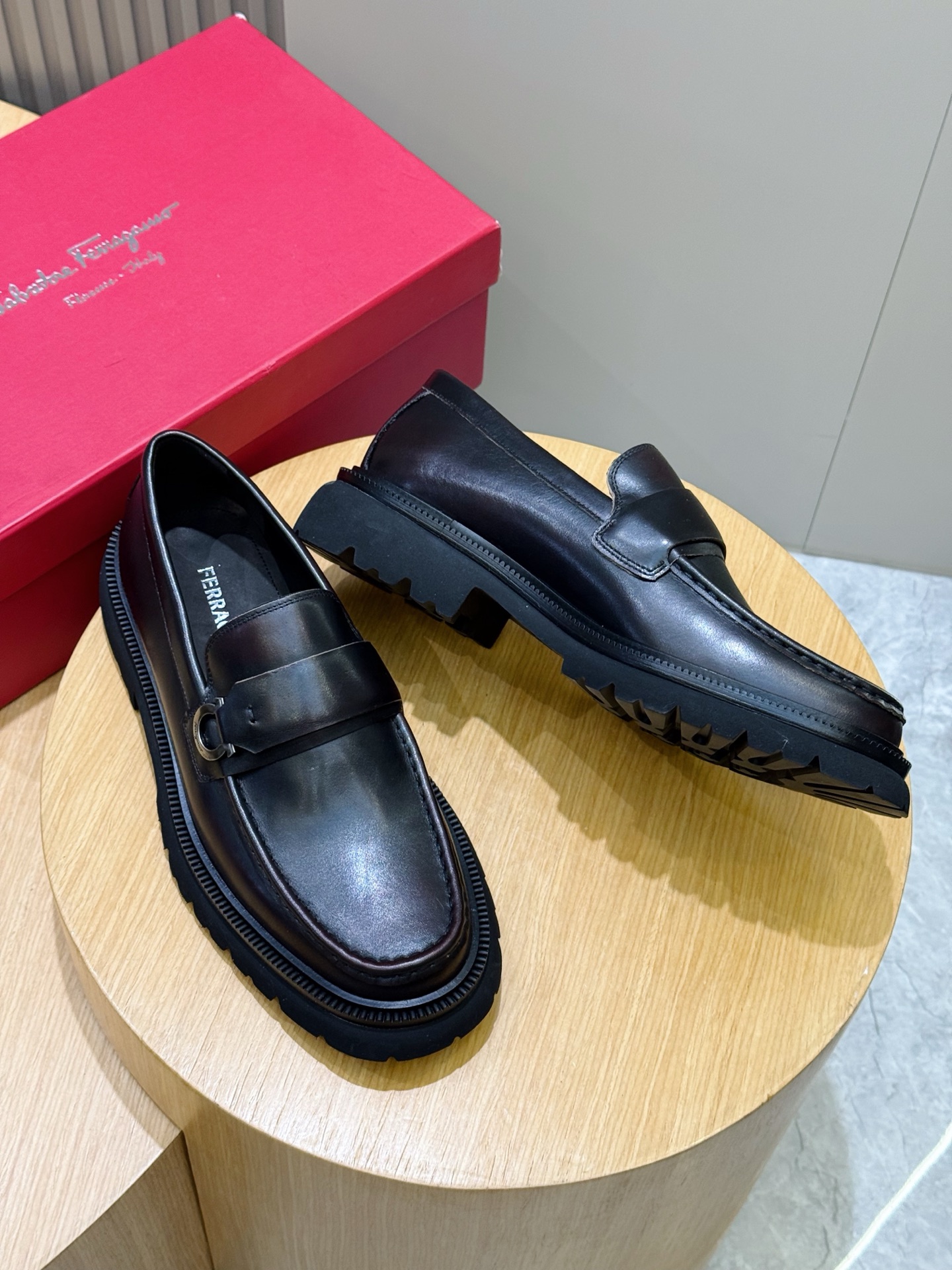 Ferragamo Male Leather Shoes Cow Leather M-s