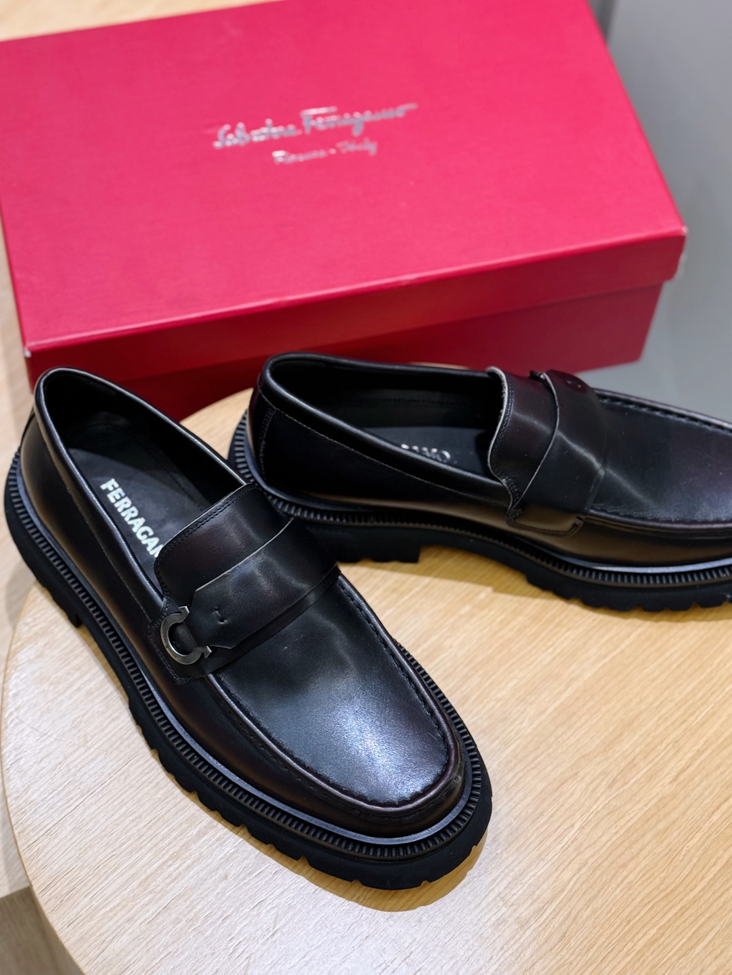 Ferragamo Male Leather Shoes Cow Leather M-s