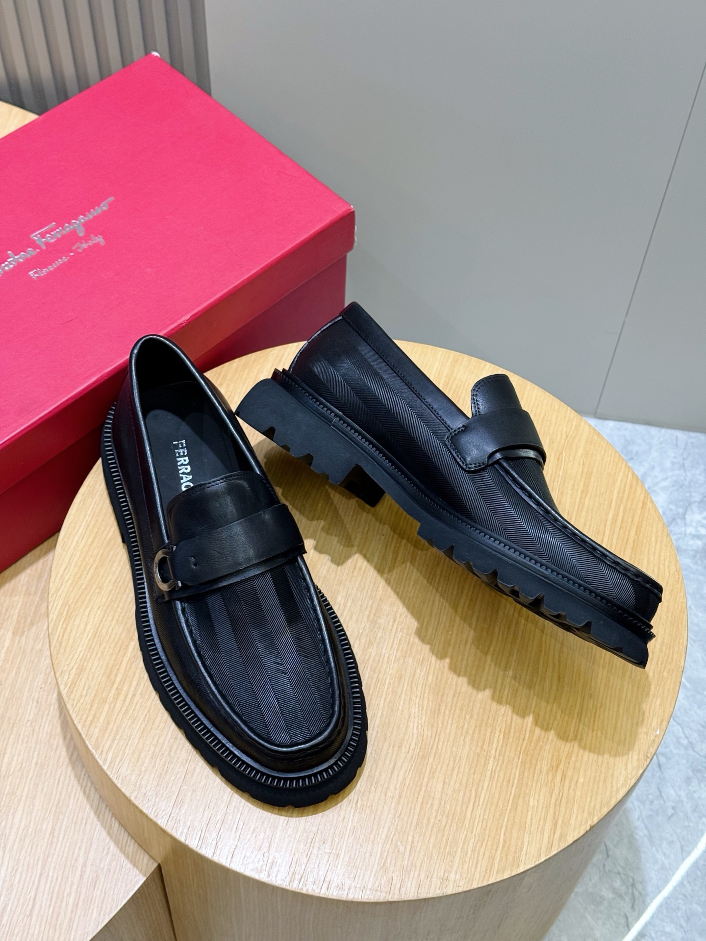 Ferragamo Male Leather Shoes Cow Leather M-s