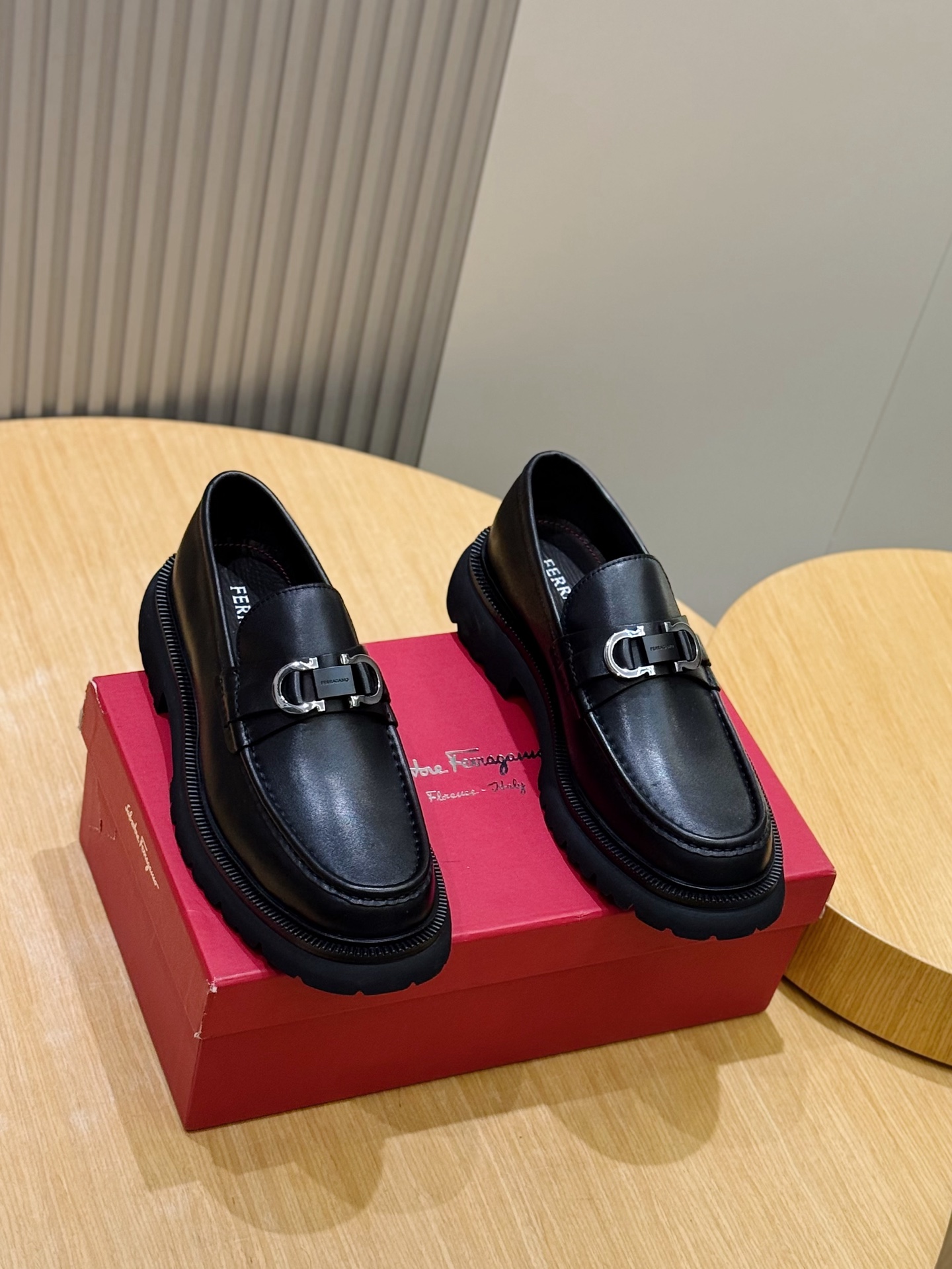 Ferragamo Male Leather Shoes Cow Leather M-s