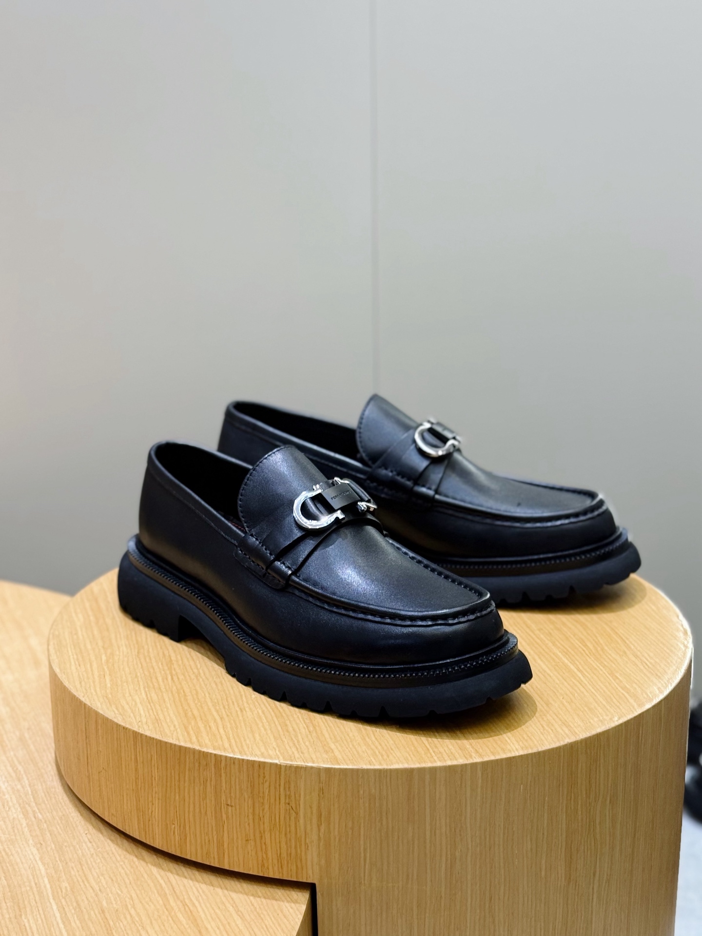 Ferragamo Male Leather Shoes Cow Leather M-s