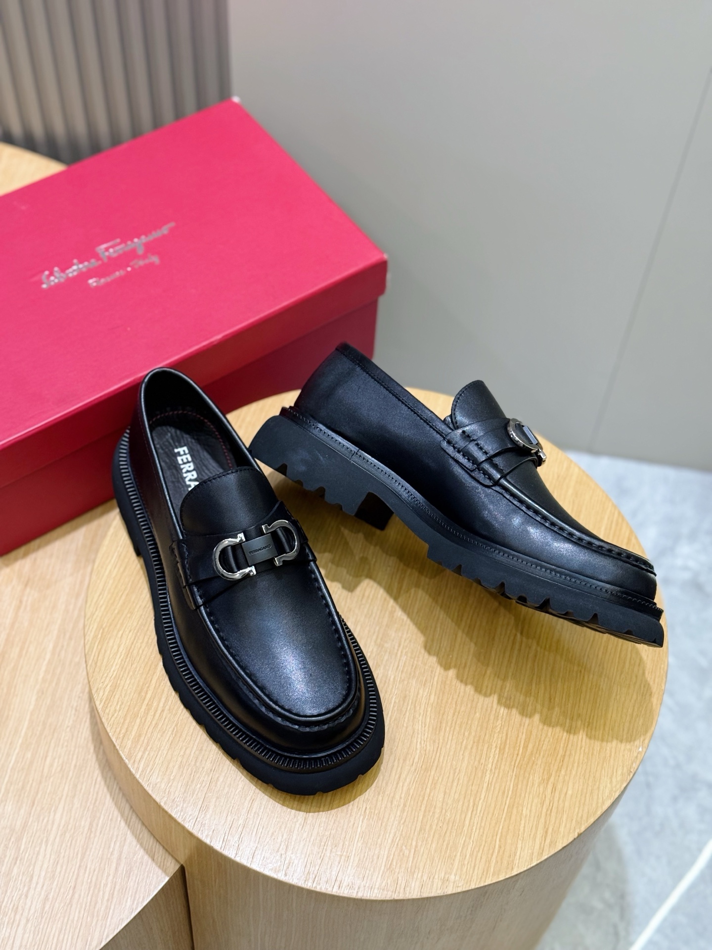 Ferragamo Male Leather Shoes Cow Leather M-s