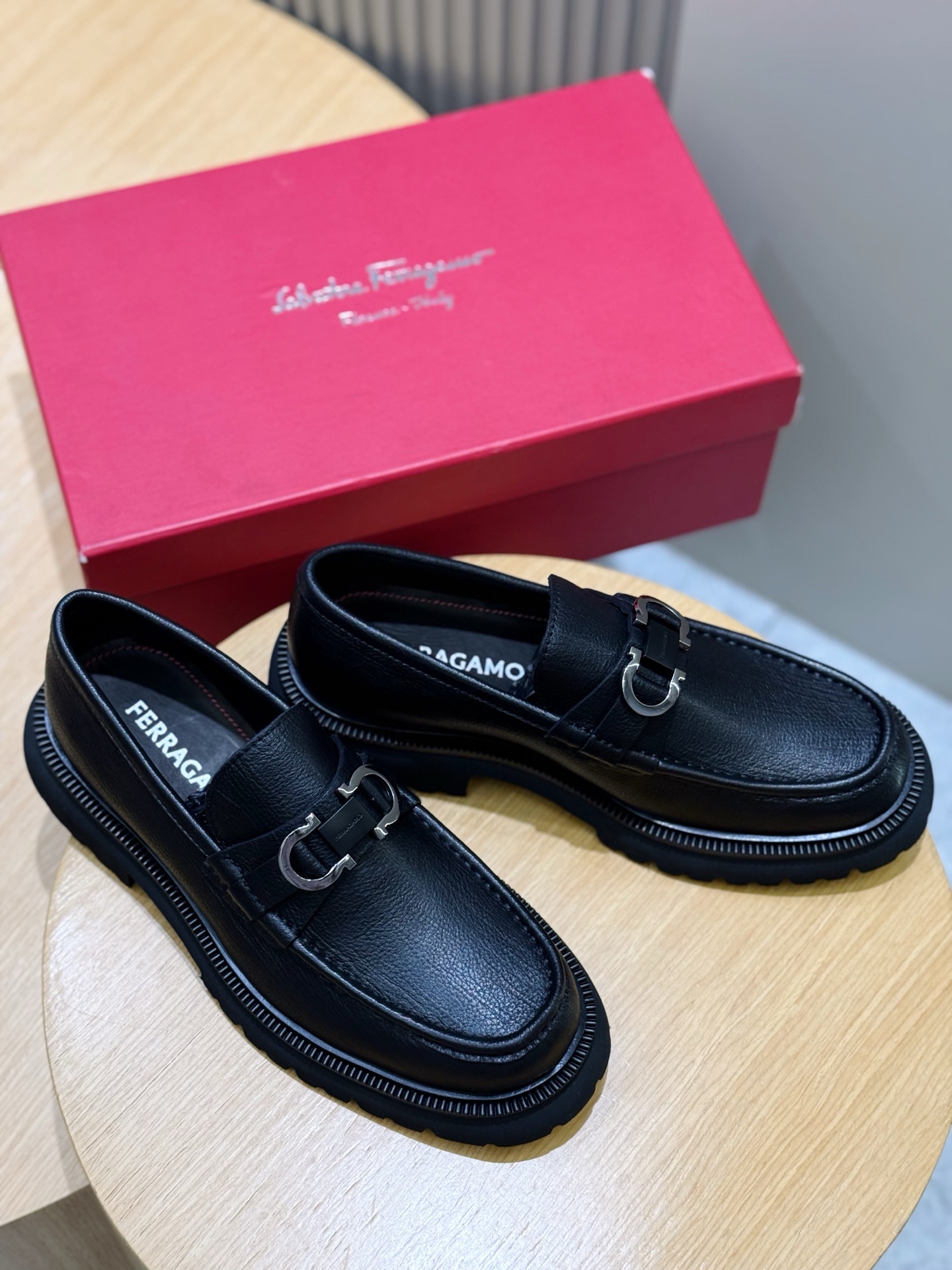 Ferragamo Male Leather Shoes Cow Leather M-s