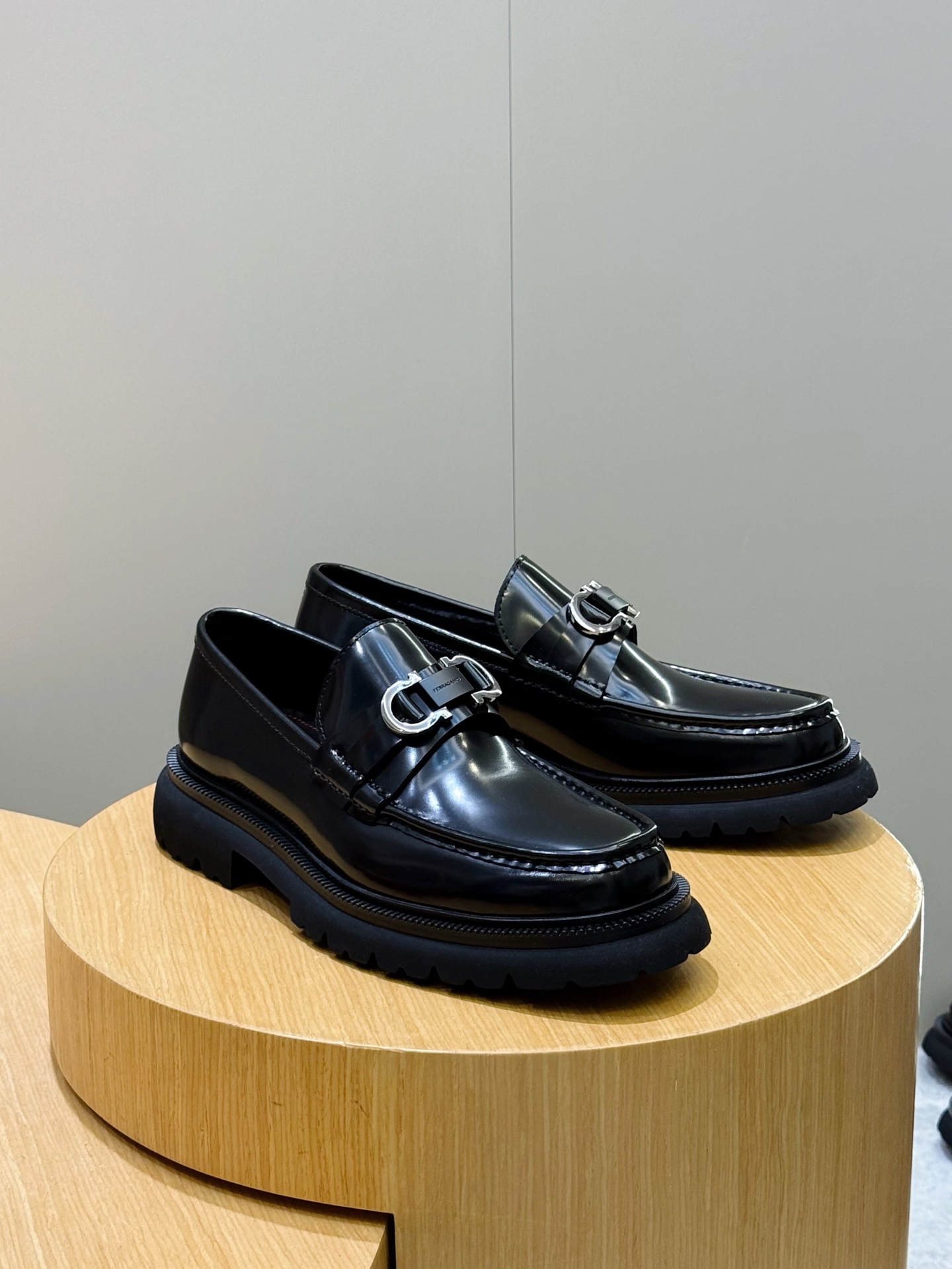 Ferragamo Male Leather Shoes Cow Leather M-s