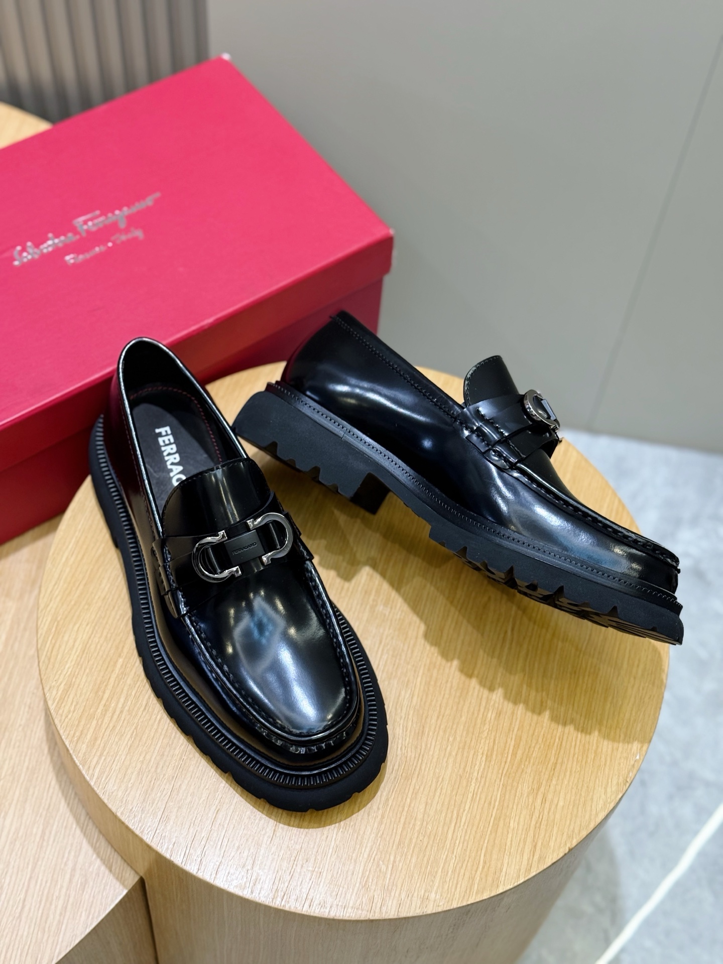 Ferragamo Male Leather Shoes Cow Leather M-s