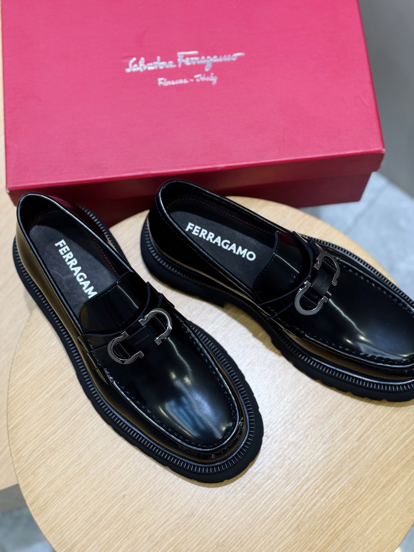 Ferragamo Male Leather Shoes Cow Leather M-s