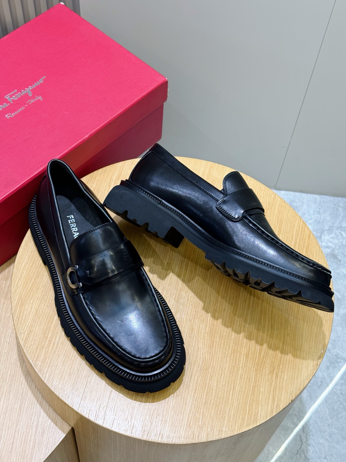 Ferragamo Male Leather Shoes Cow Leather M-s