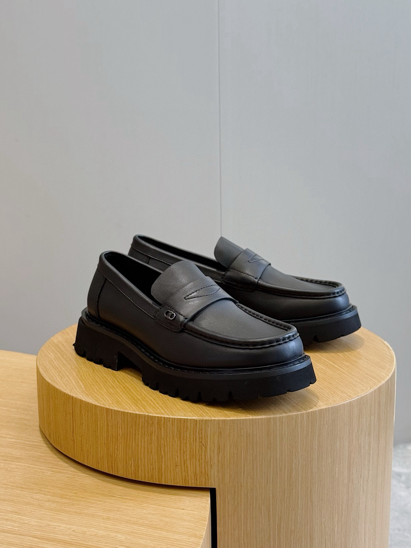 Ferragamo Male Leather Shoes Cow Leather M-s