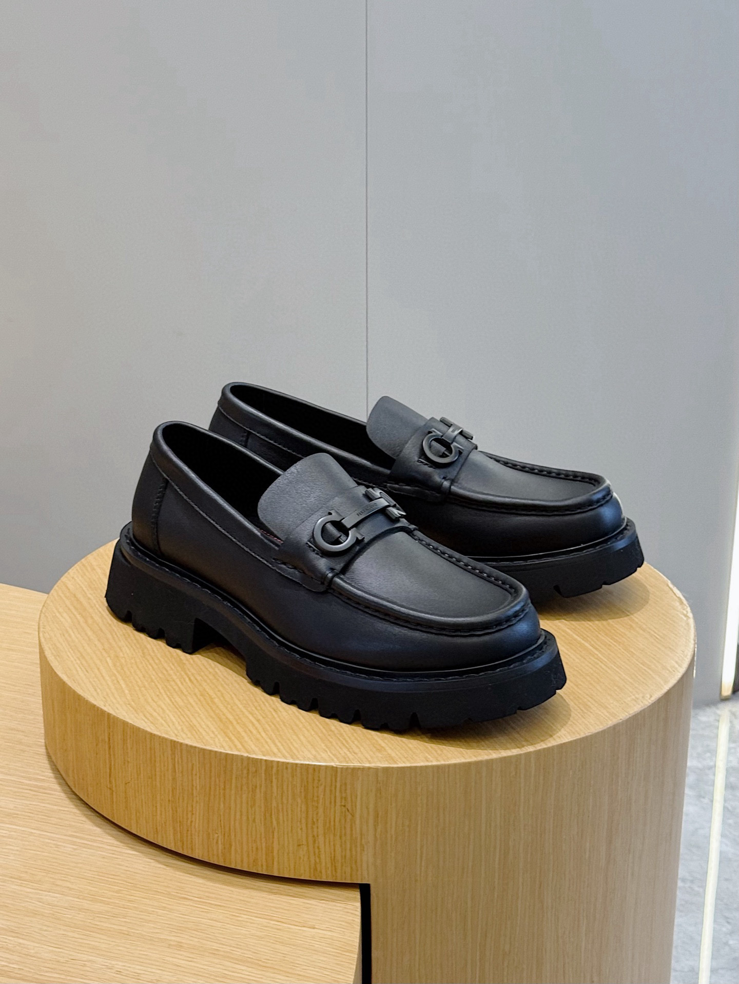 Ferragamo Male Leather Shoes Cow Leather M-s