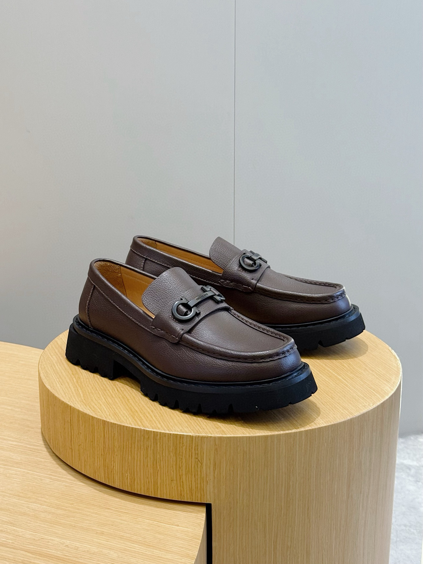 Ferragamo Male Leather Shoes Cow Leather M-s