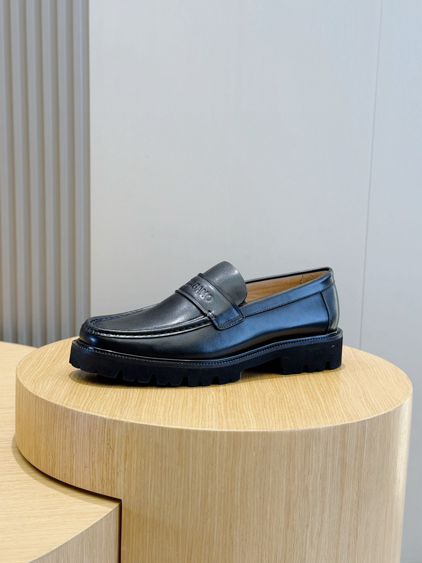 Ferragamo Male Leather Shoes Cow Leather M-s