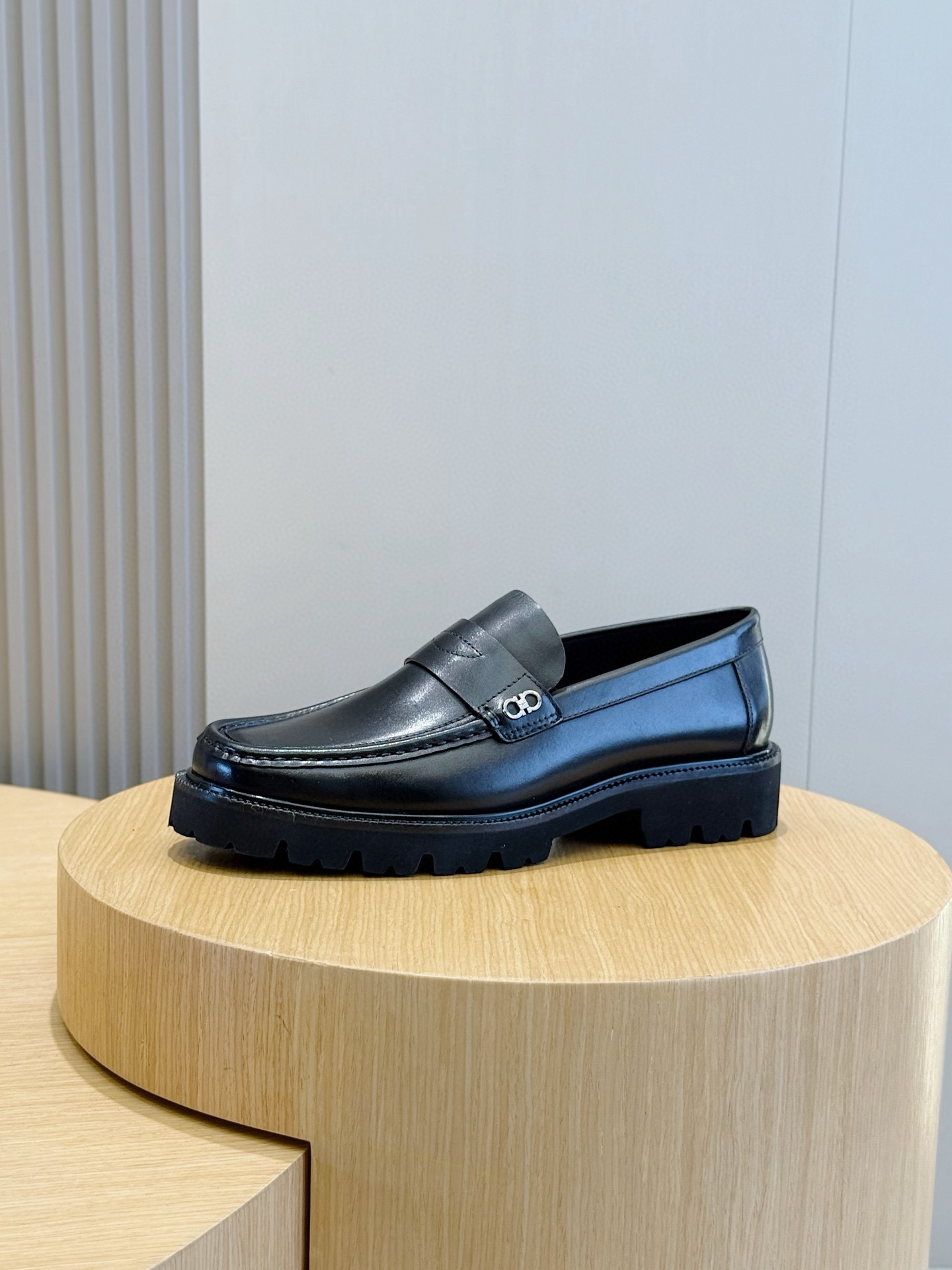 Ferragamo Male Leather Shoes Cow Leather M-s