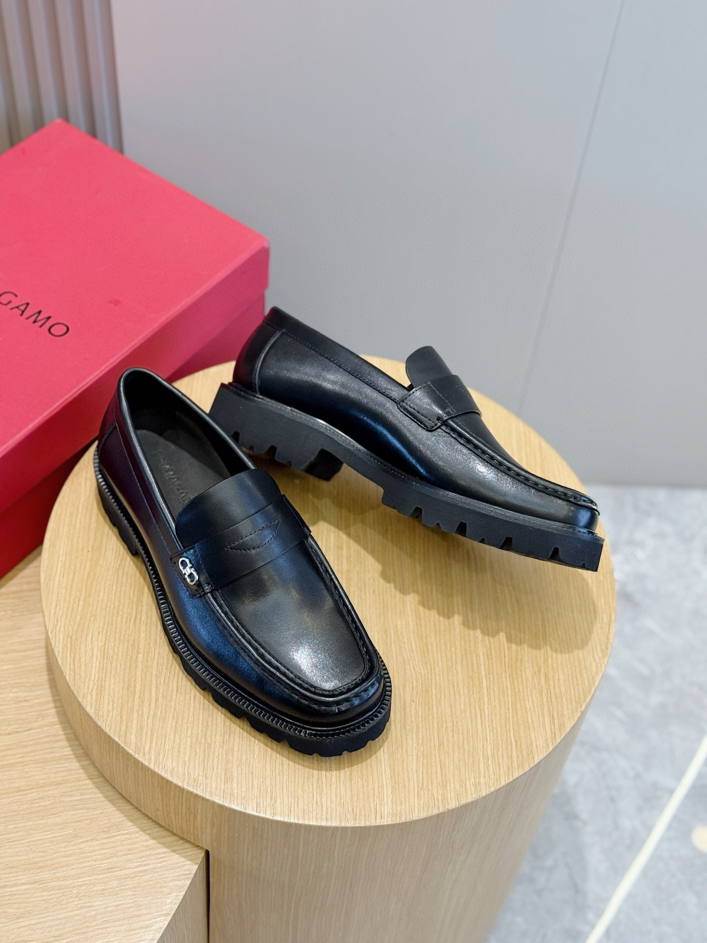 Ferragamo Male Leather Shoes Cow Leather M-s