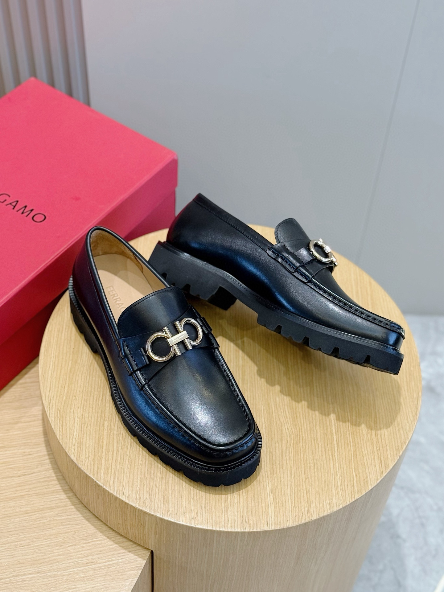 Ferragamo Male Leather Shoes Cow Leather M-s