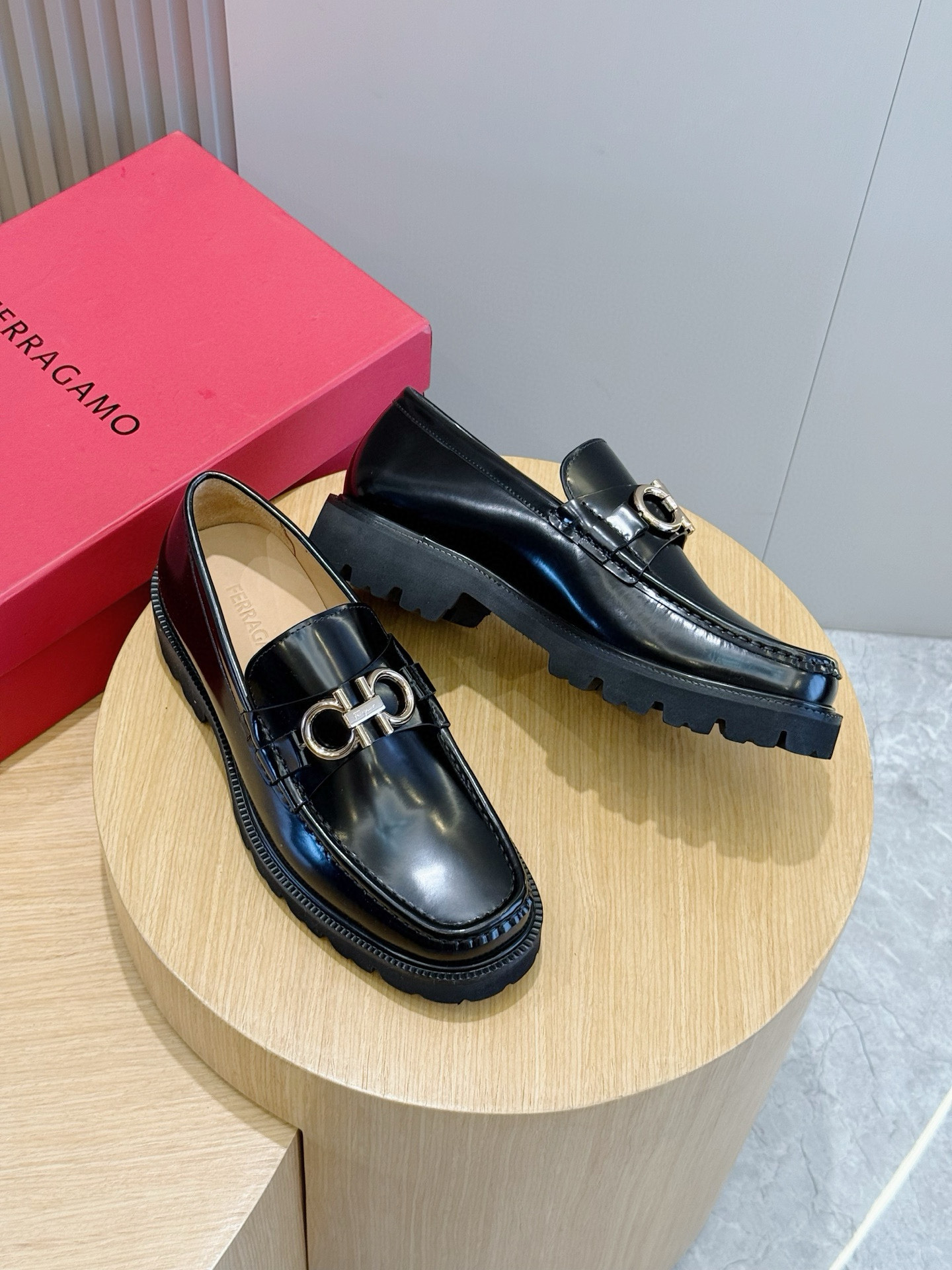 Ferragamo Male Leather Shoes Cow Leather M-s