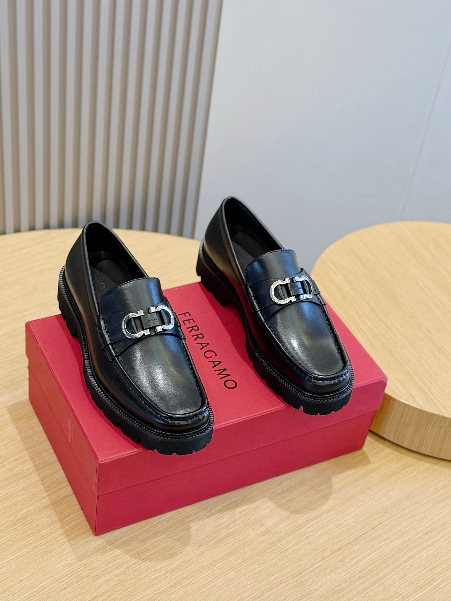 Ferragamo Male Leather Shoes Cow Leather M-s