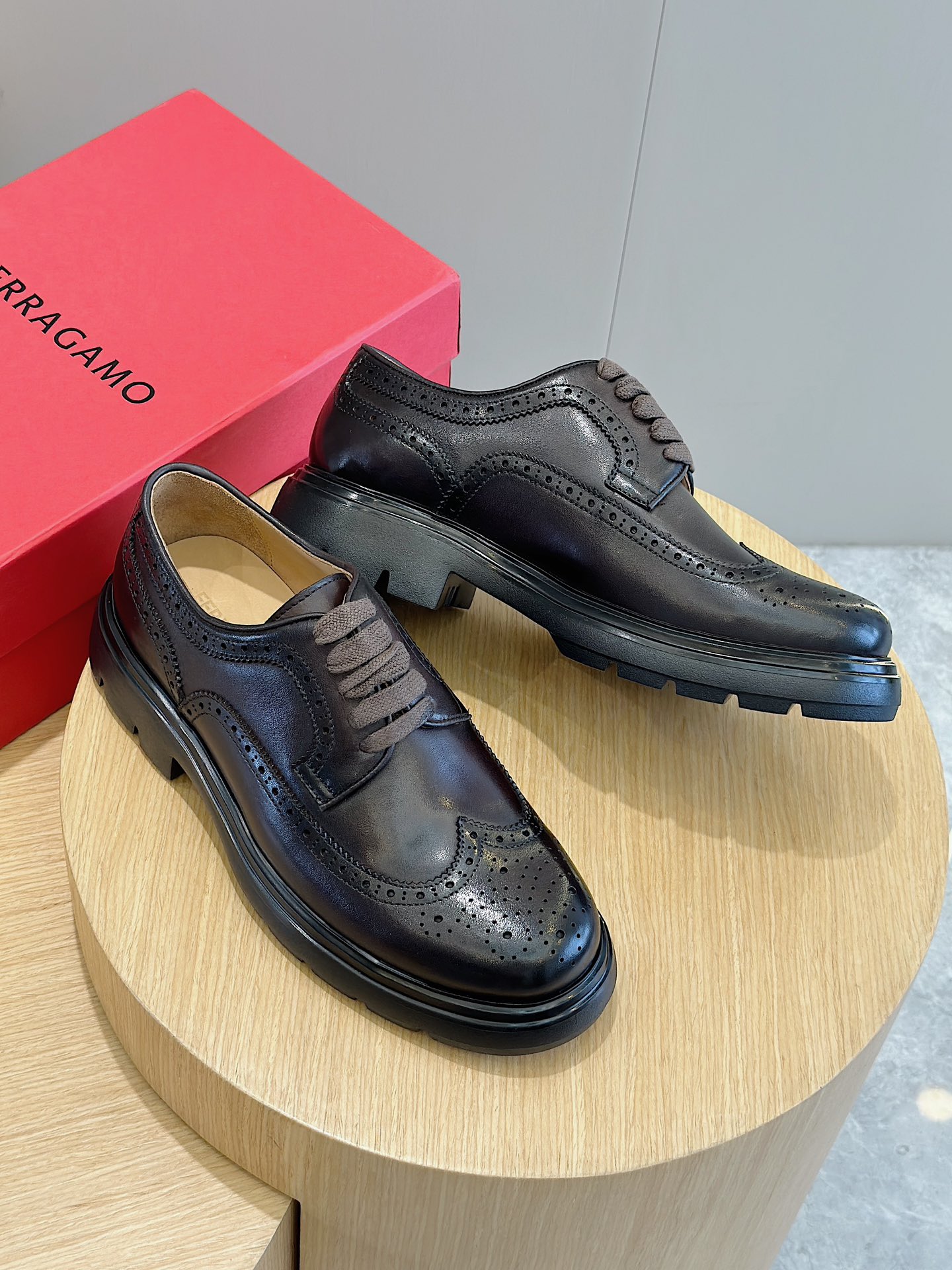 Ferragamo Male Leather Shoes Cow Leather M-s