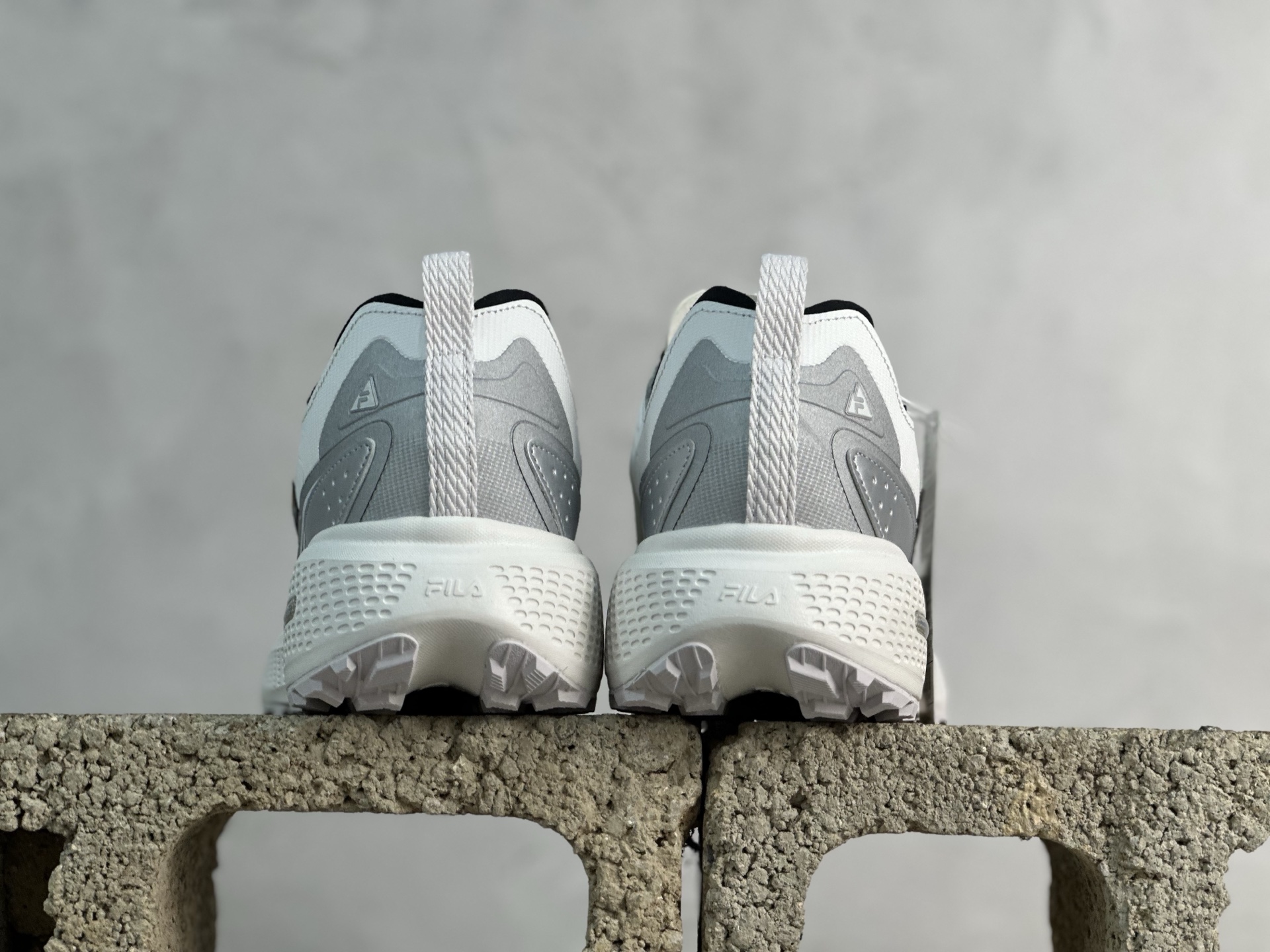 Basic Shoes Breathable L