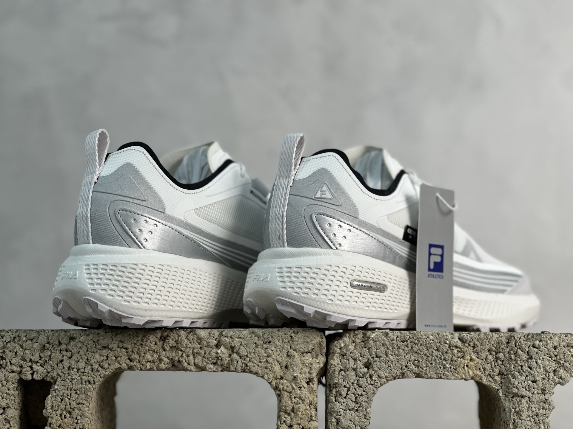 Basic Shoes Breathable L