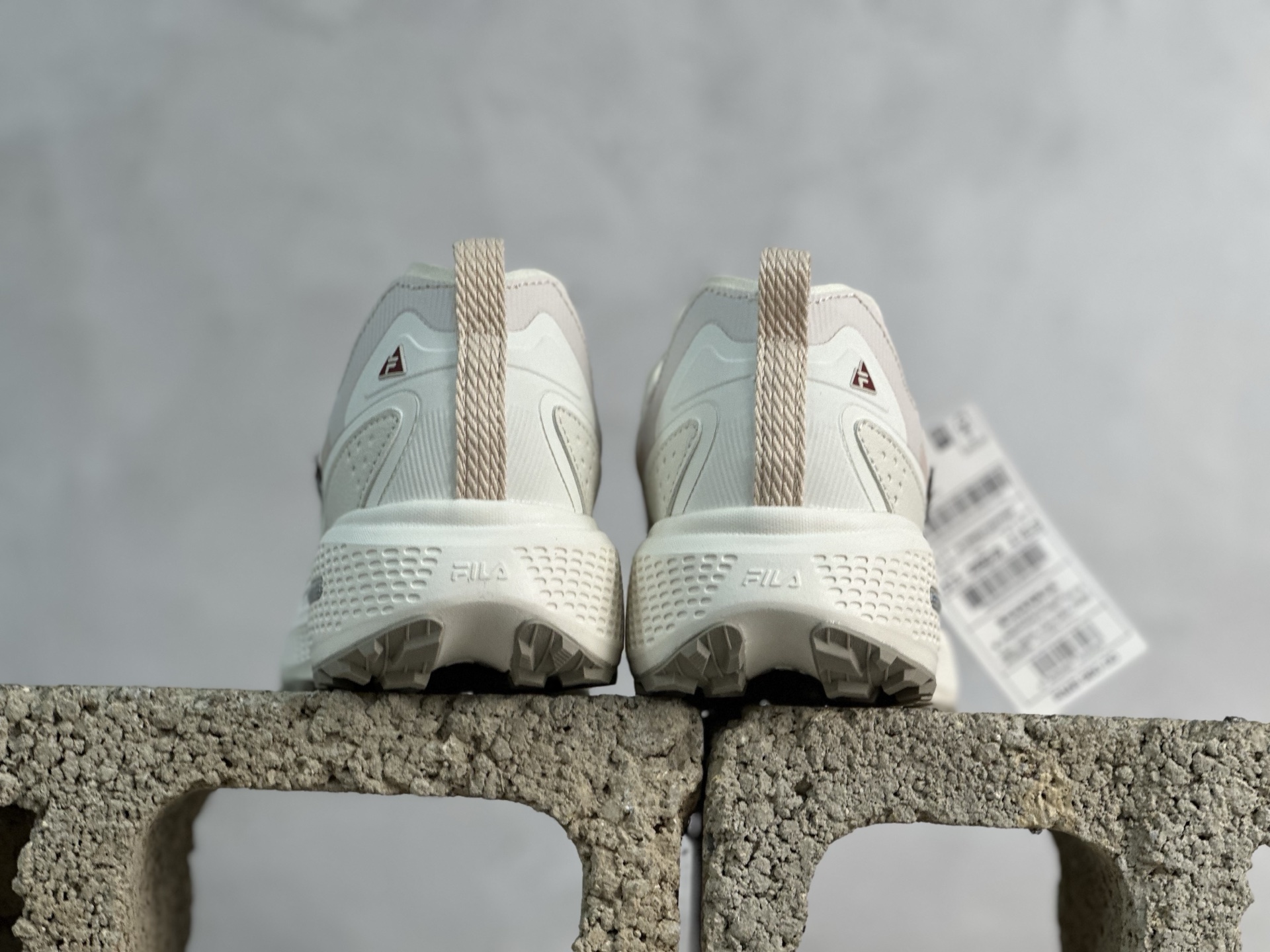 Basic Shoes Breathable L