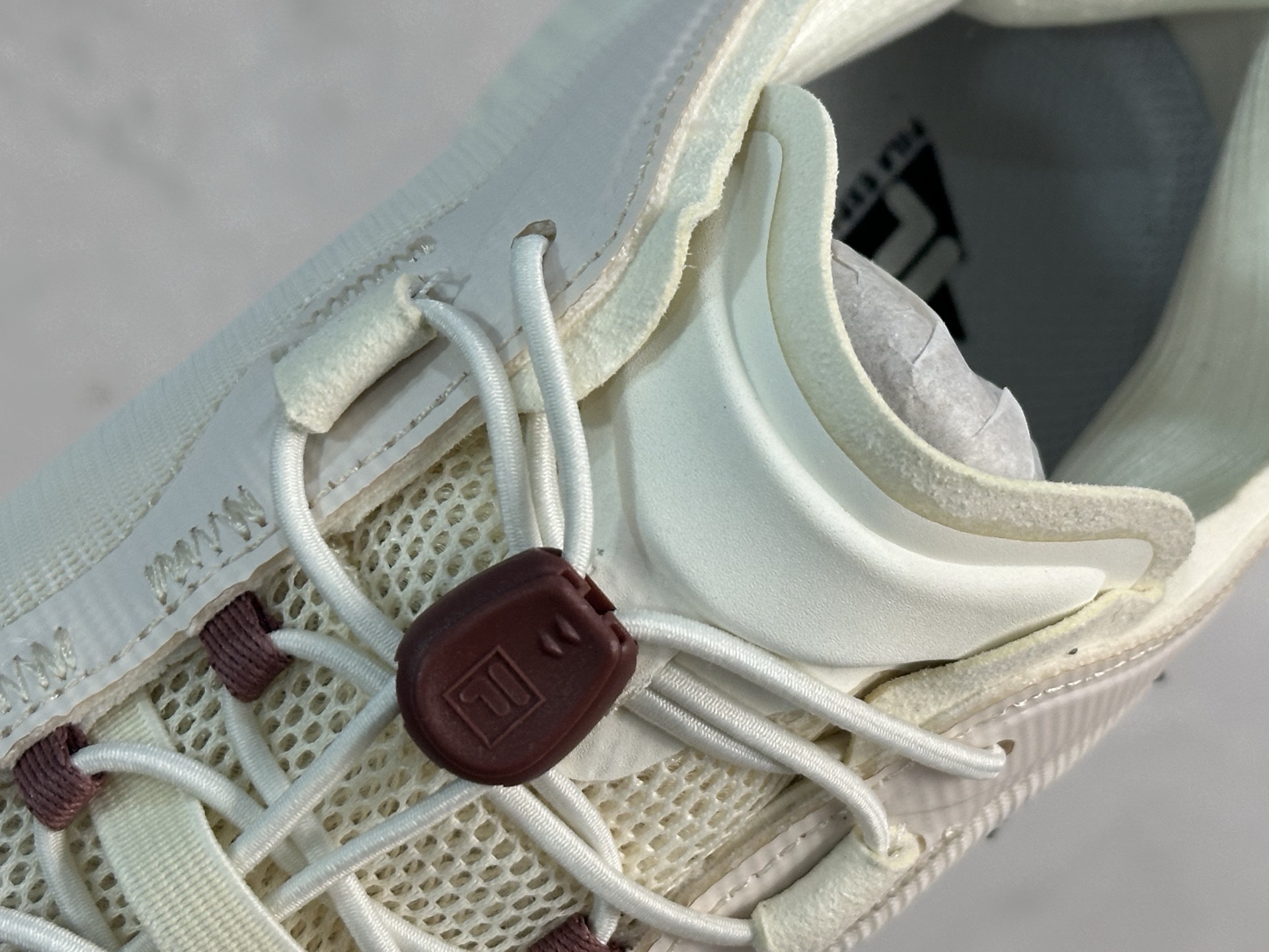 Basic Shoes Breathable L