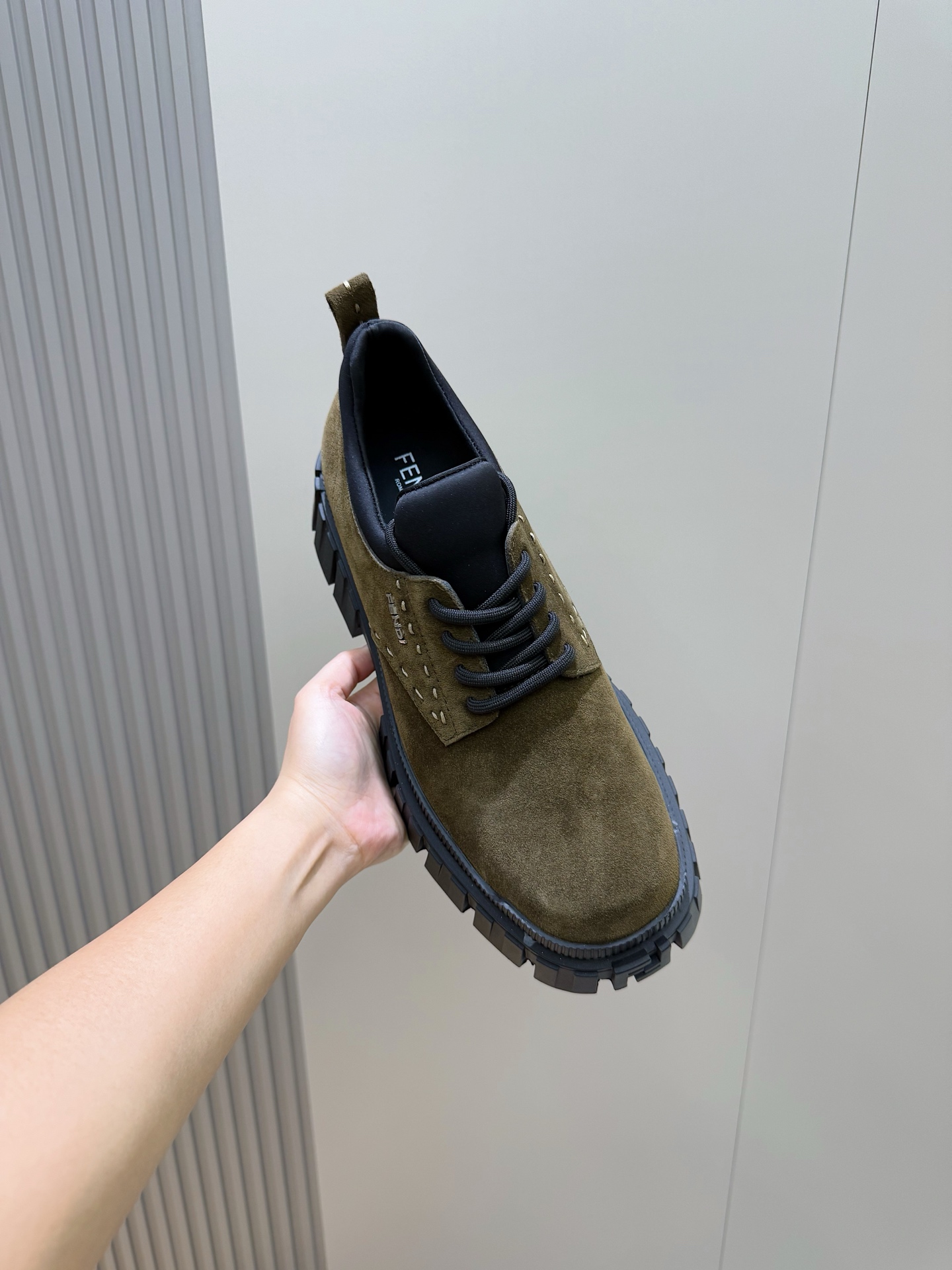 Basic Shoes Black L-s