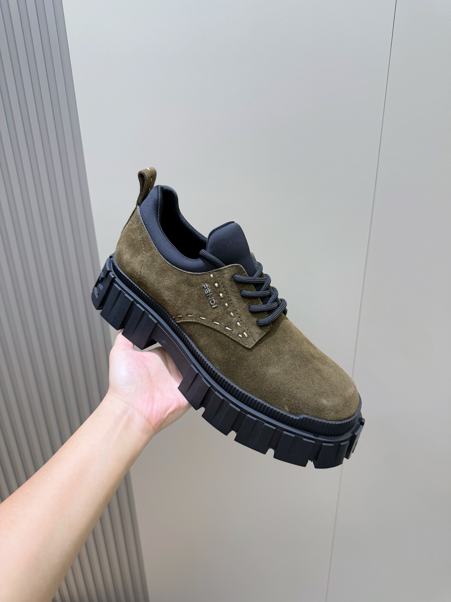 Basic Shoes Black L-s