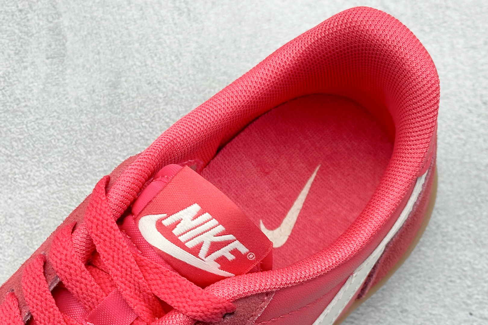 Nike Board Shoes White L-s