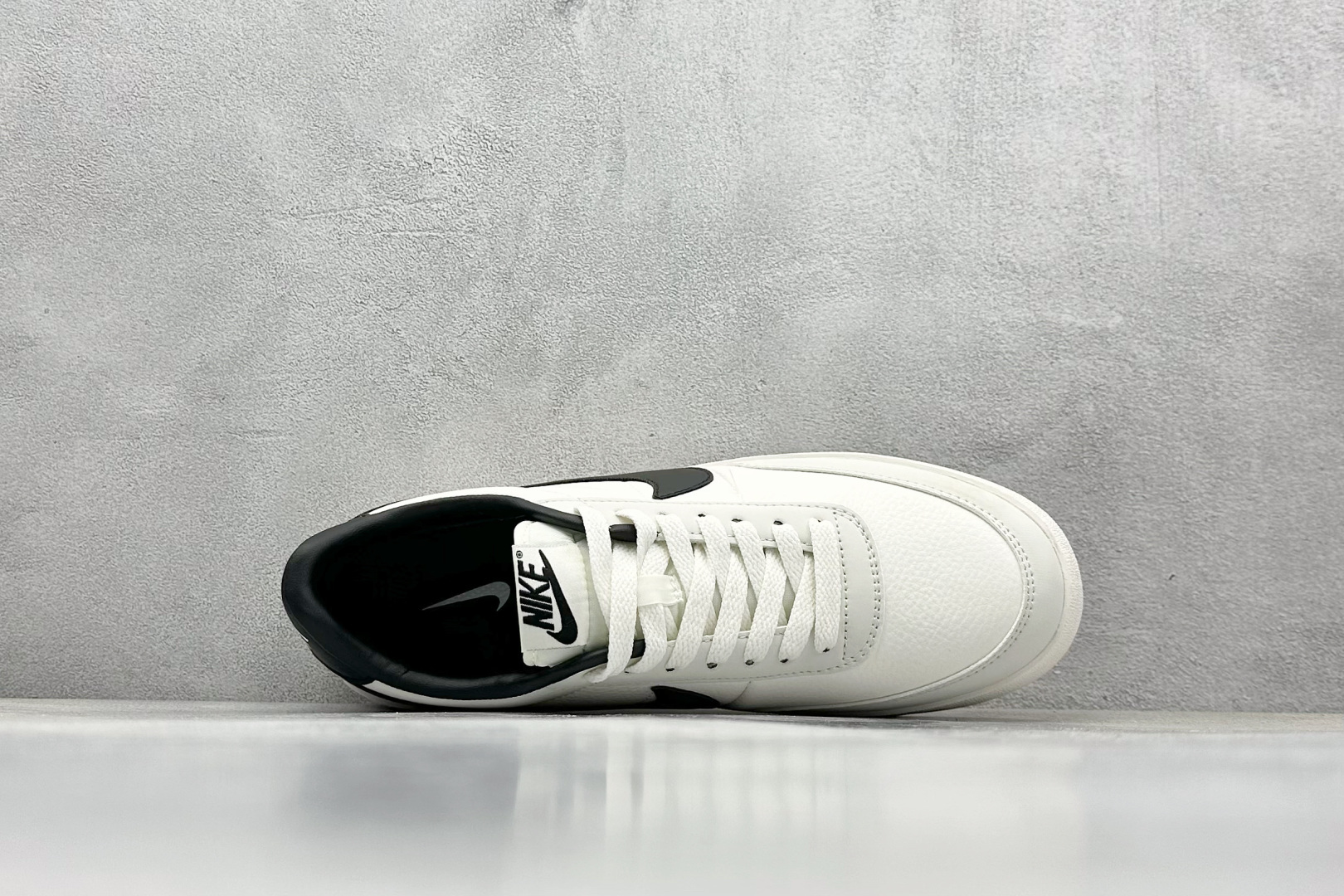Nike Board Shoes White L-s